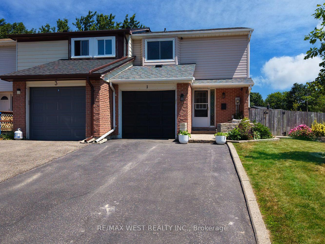 1 Johanna Drive Orangeville Ontario Canada Sale residential Emanuel Demelo RE/MAX West Realty Inc., Brokerage *