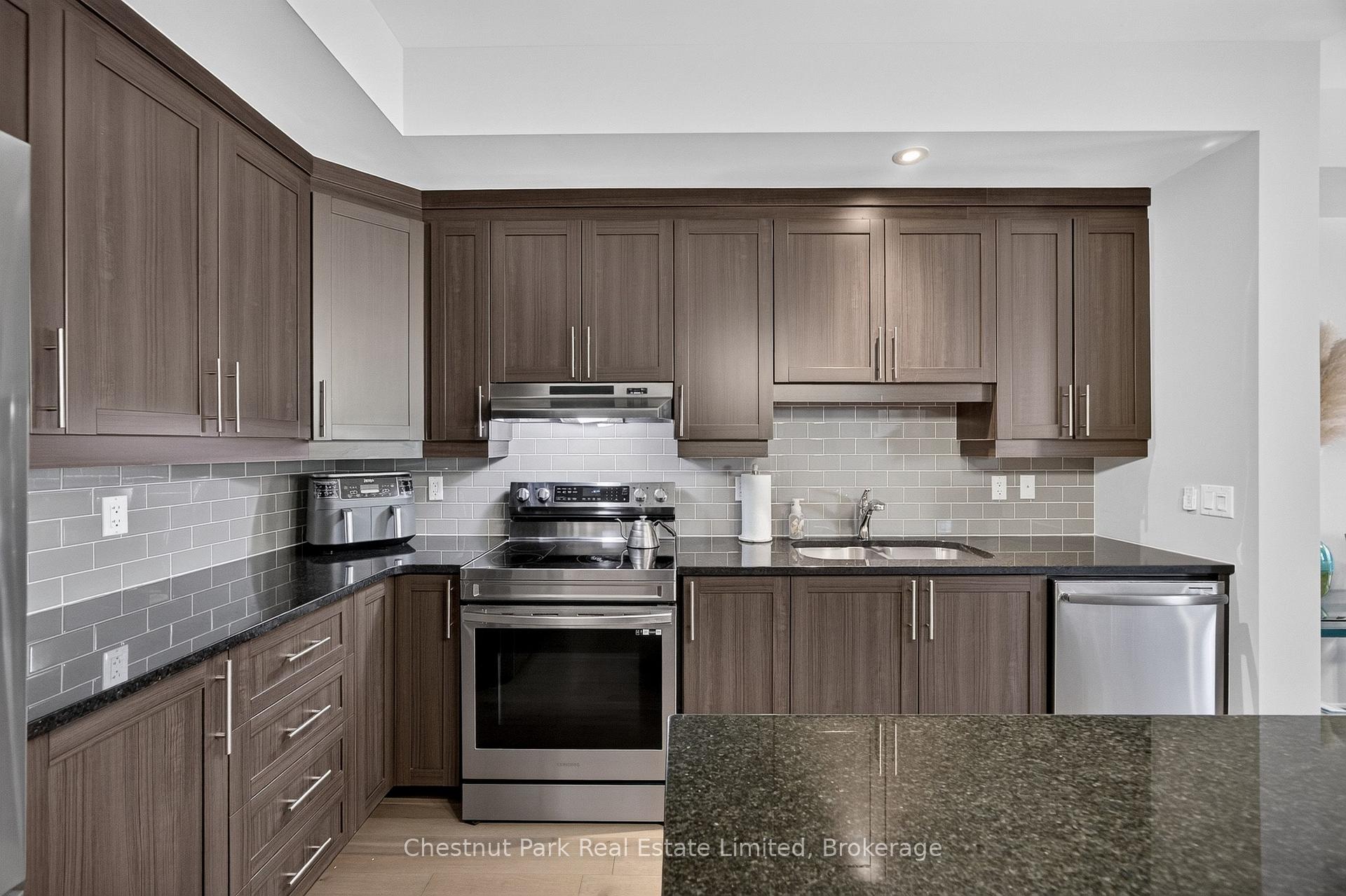3 Bedroom Villa/Townhouse's Image 9