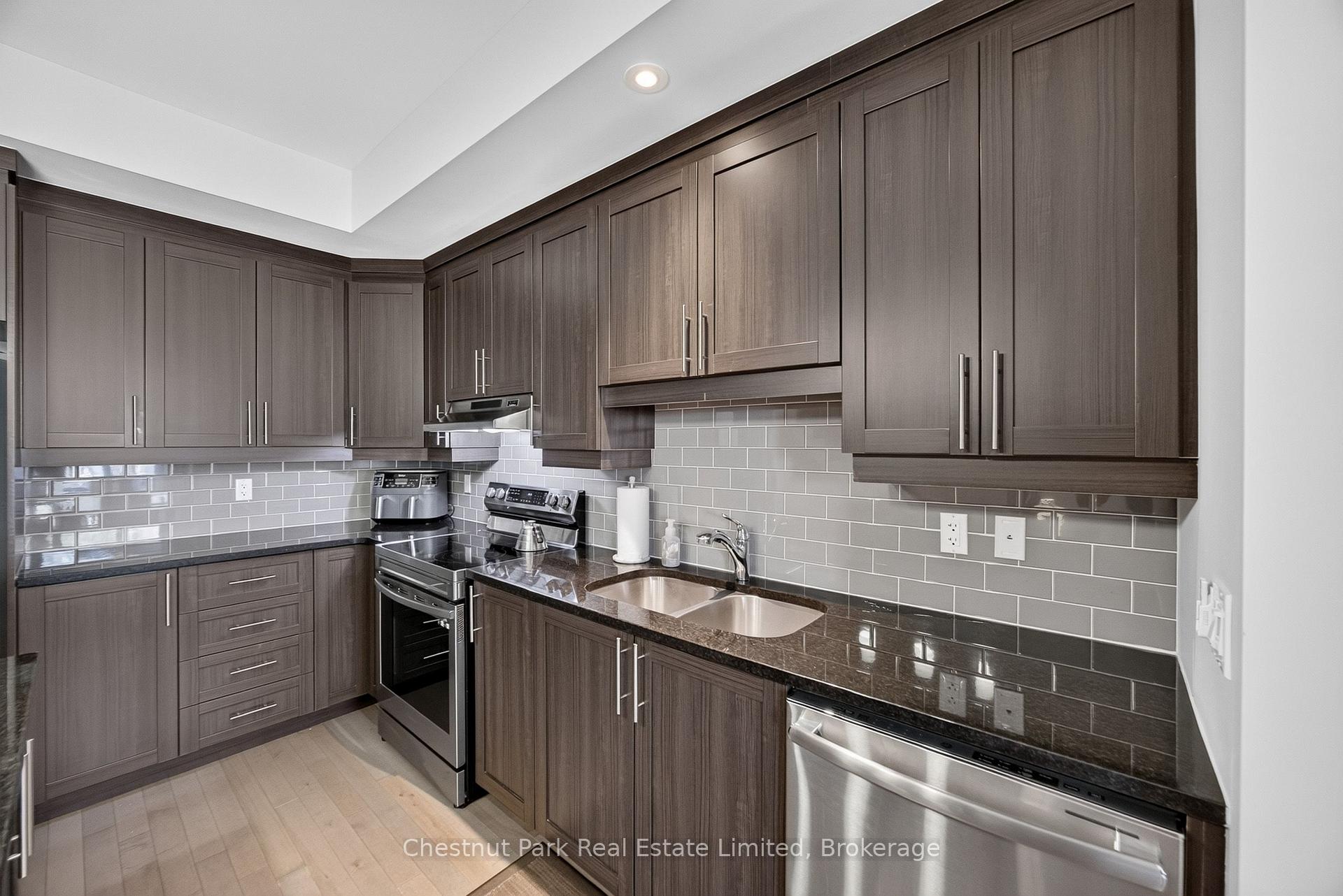 3 Bedroom Villa/Townhouse's Image 7