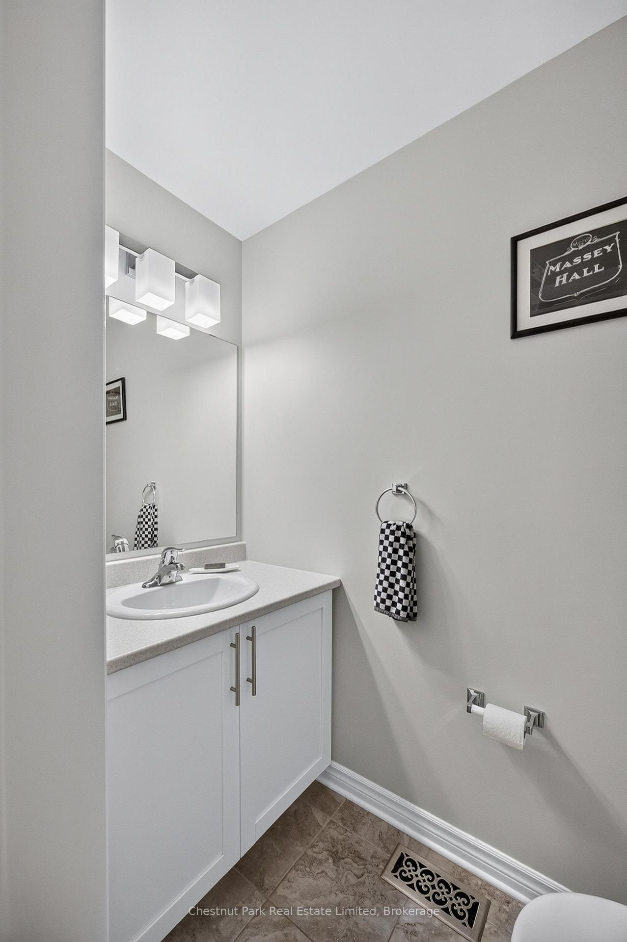 3 Bedroom Villa/Townhouse's Image 4
