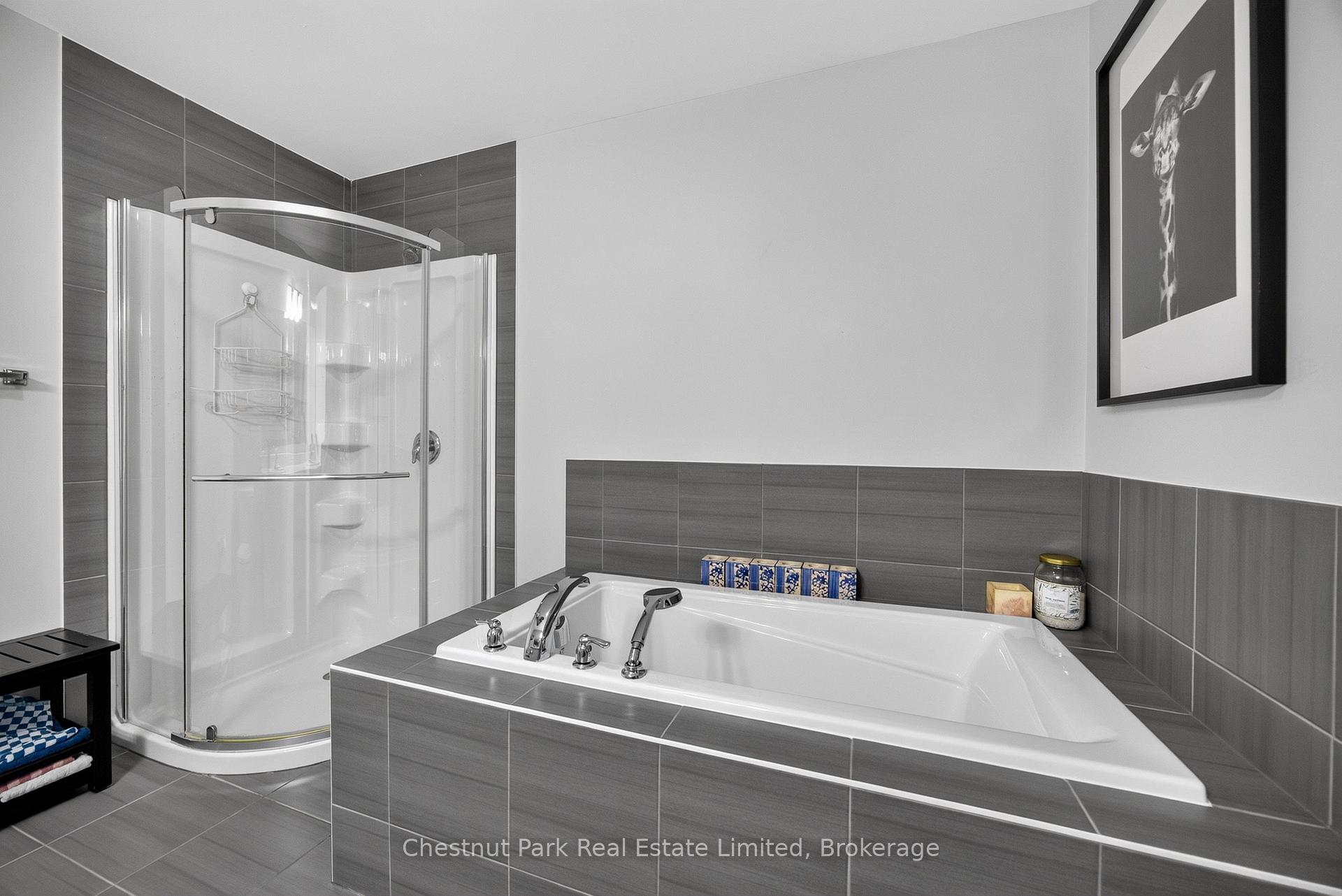 3 Bedroom Villa/Townhouse's Image 32