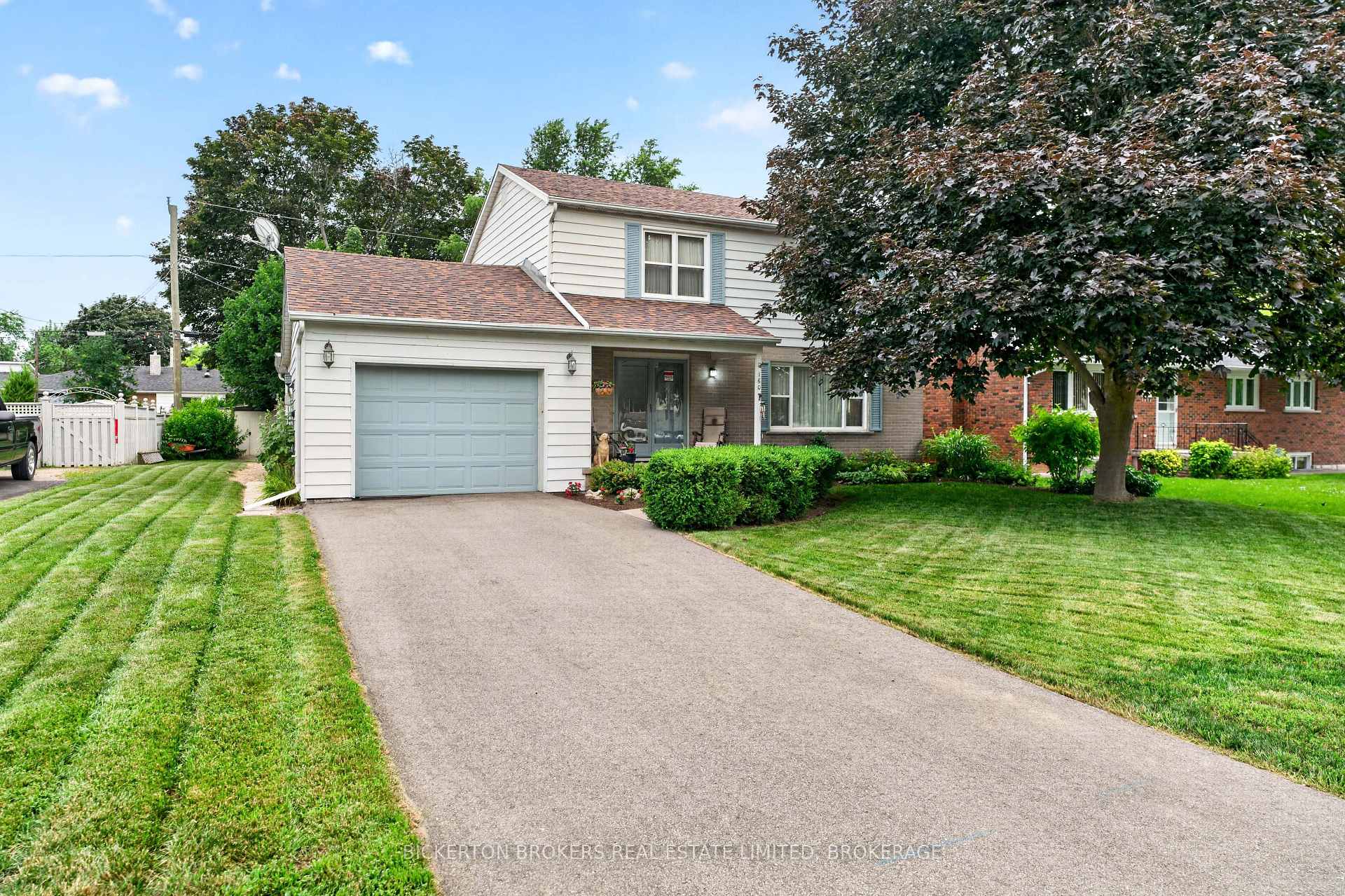 160 Elmwood Drive Gananoque Ontario Canada Sale residential   Bickerton Brokers Limited, Brokerage *