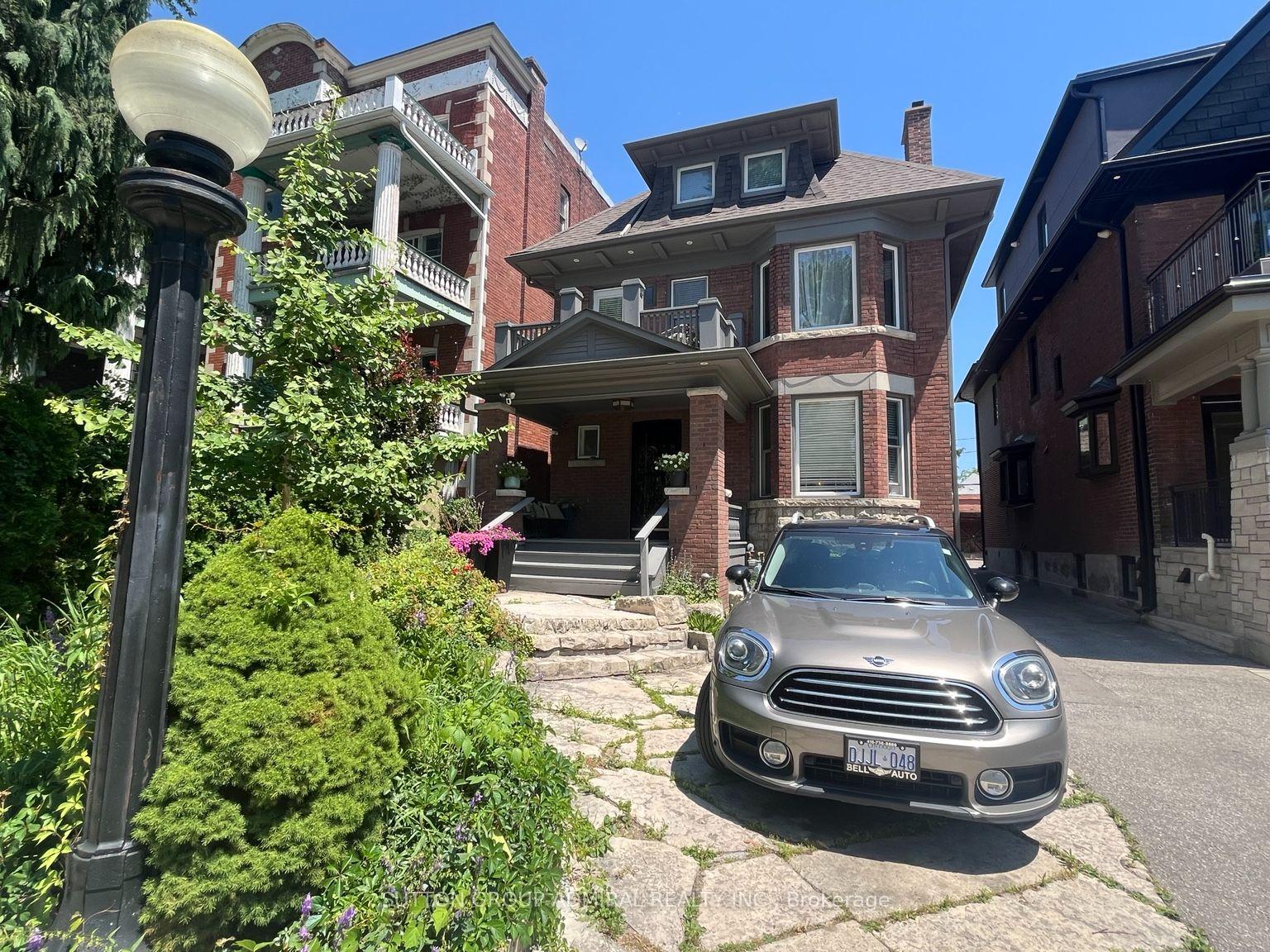 Main - 335 Palmerston Boulevard Toronto Ontario Canada Rent residential Kenneth Sorinmade Sutton Group-Admiral Realty Inc., Brokerage *