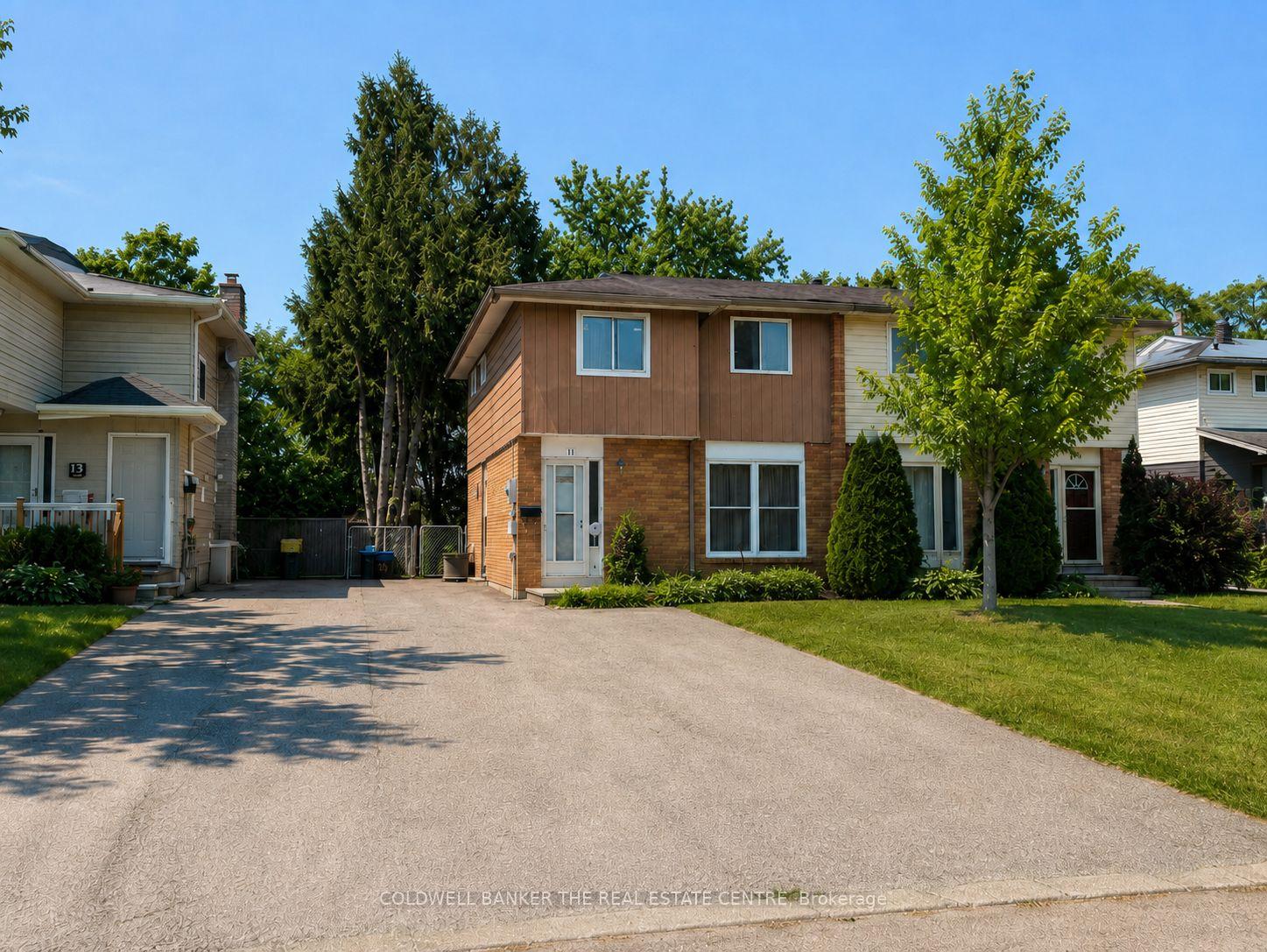 11 Chaucer Crescent Barrie Ontario Canada Rent residential Natalie Cerullo Coldwell Banker The Real Estate Centre, Brokerage*