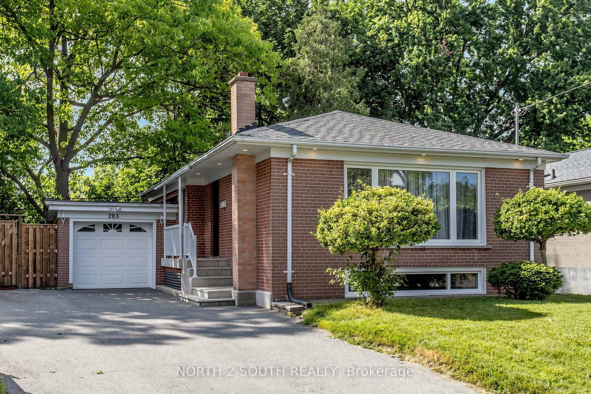 263 Thistle Down Boulevard Toronto Ontario Canada Sale residential May Goldberg CENTURY 21 FINE LIVING REALTY INC. Brokerage*