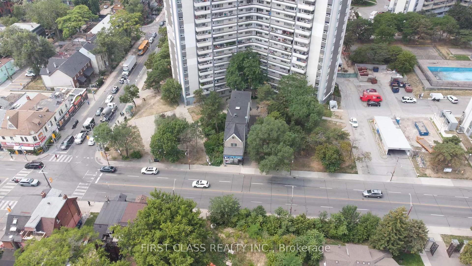 600 Parliament Street Toronto Ontario Canada Sale commercial   Bruce Murray - Real Estate Homeward, Brokerage