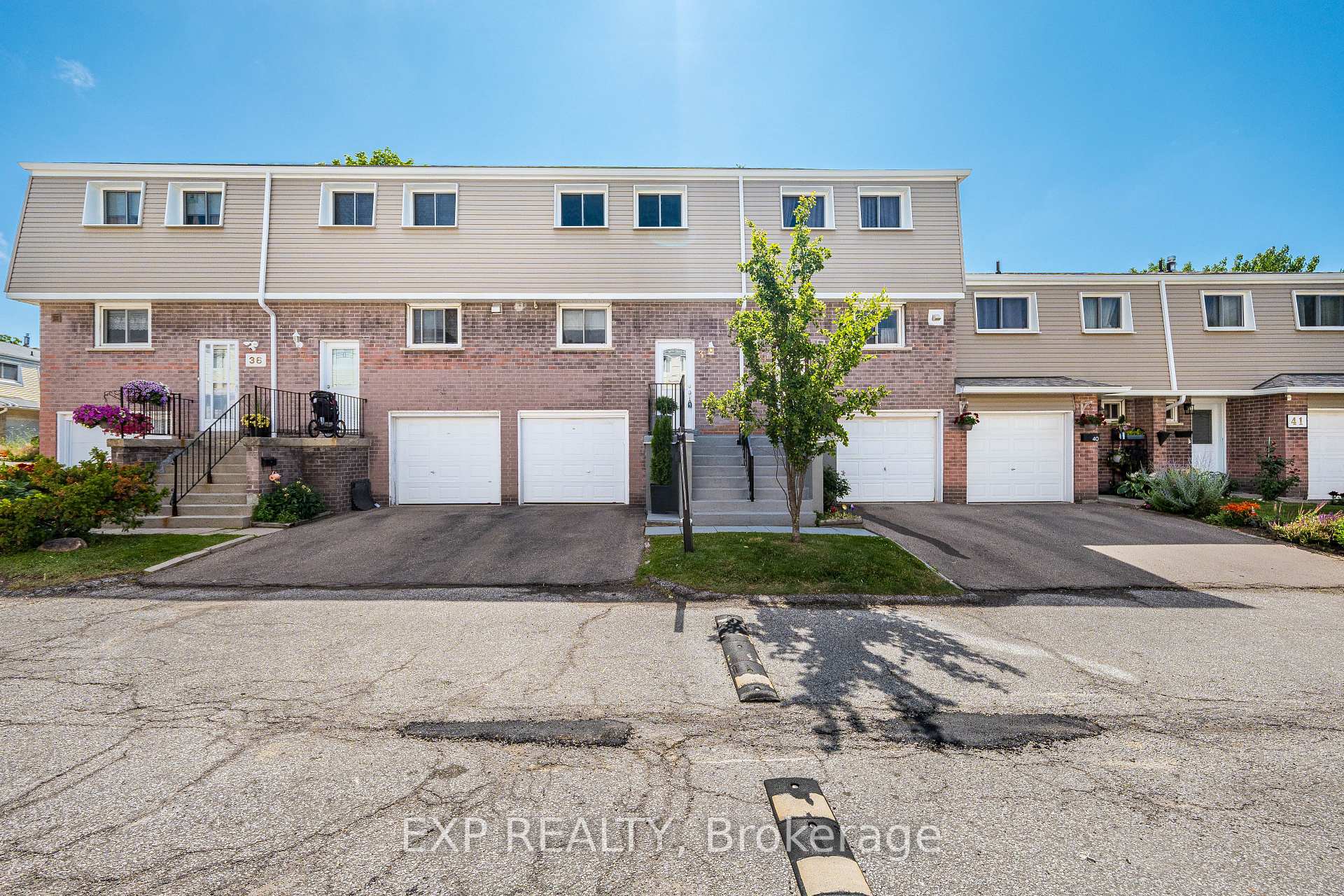 38 - 400 Mississauga Valley Boulevard Mississauga Ontario Canada Sale residential OWAIS GHANI Royal Lepage Certified Realty, Brokerage*