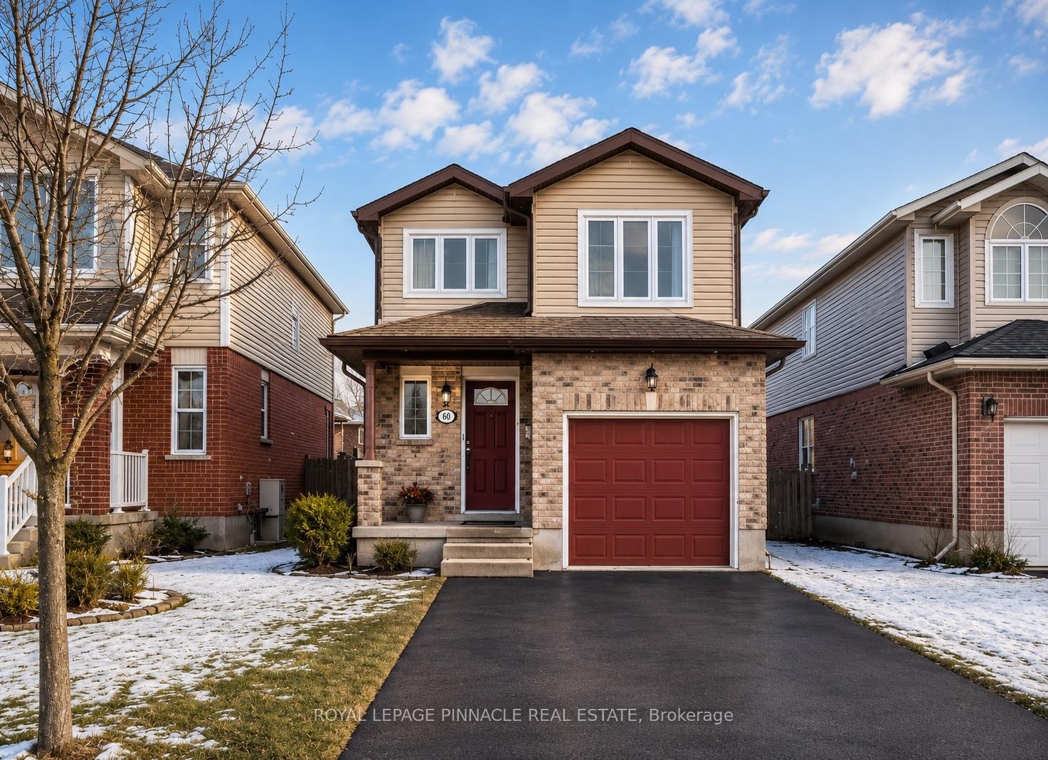 60 Everglade Crescent Kitchener Ontario Canada Rent residential Jon Hiller RE/MAX Twin City Realty Inc., Brokerage*