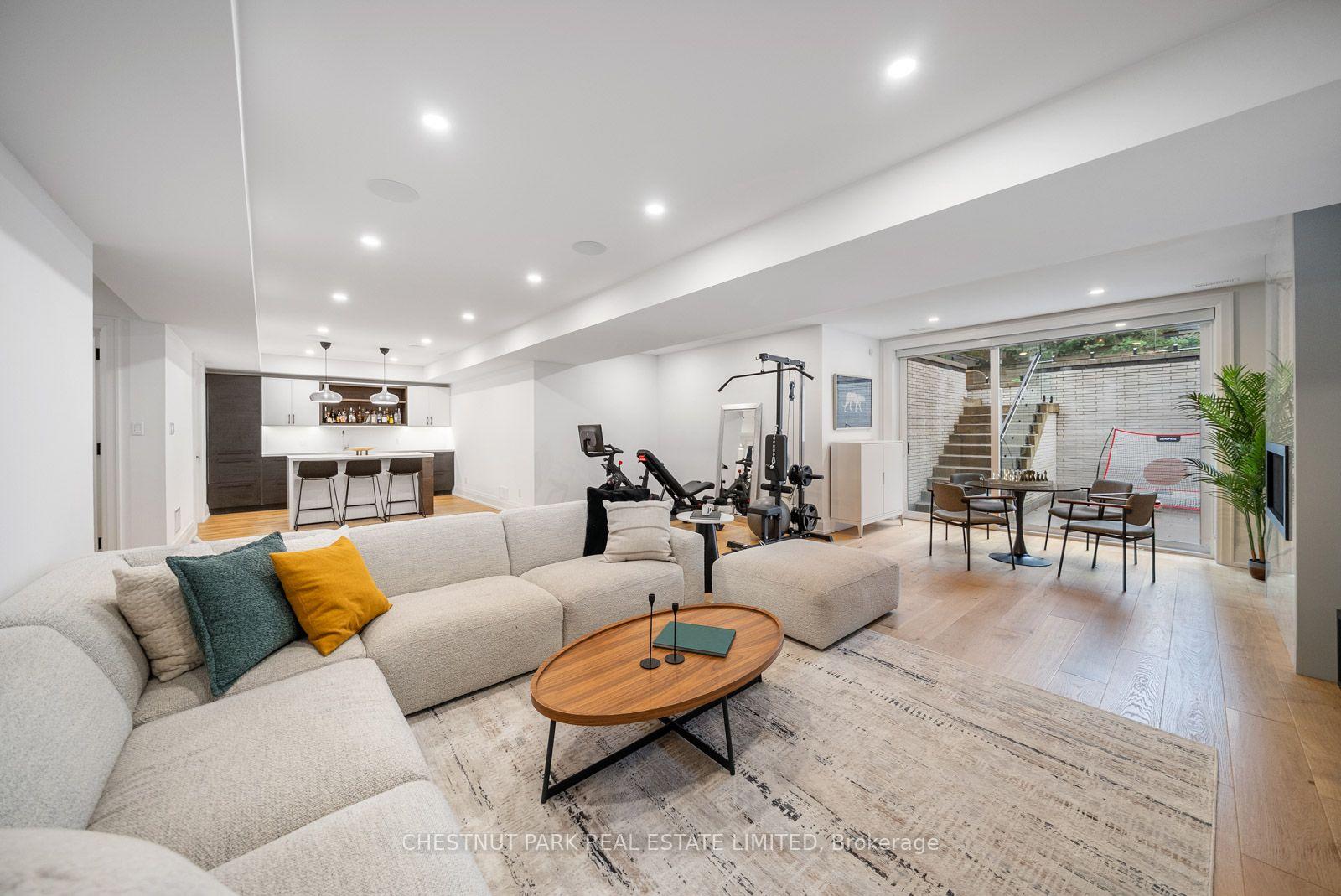 4 Bedroom Single Family Home/House's Image 35