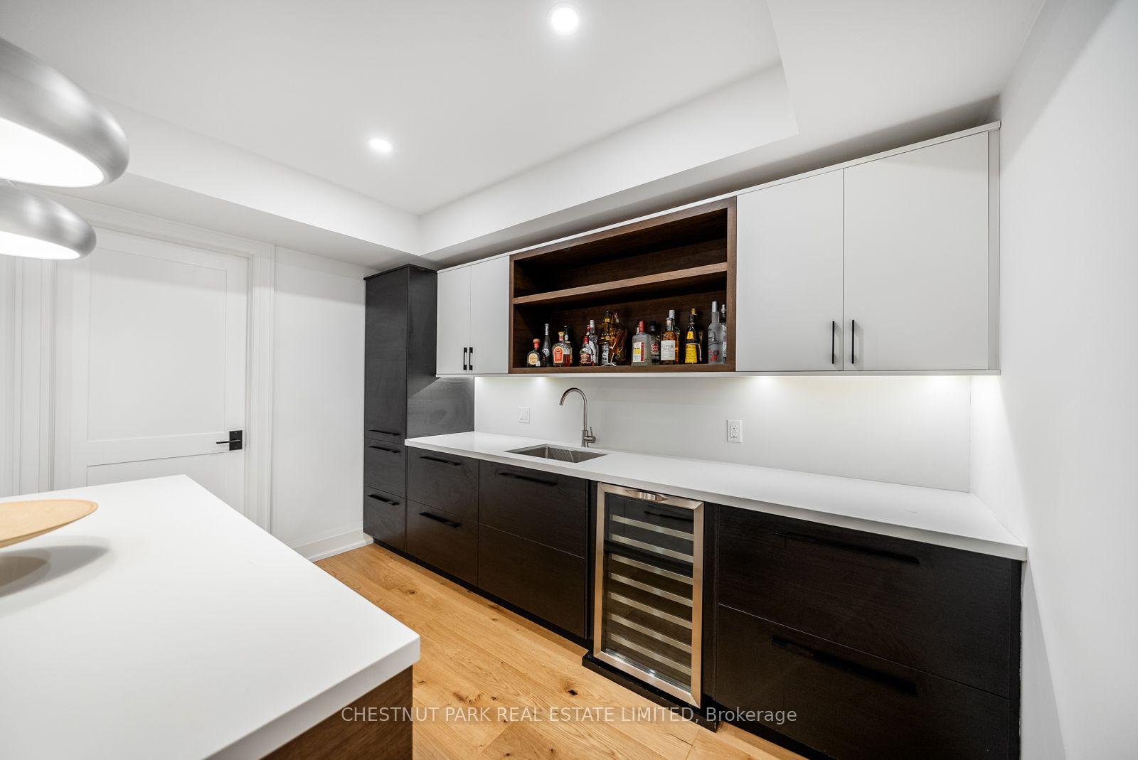 4 Bedroom Single Family Home/House's Image 38