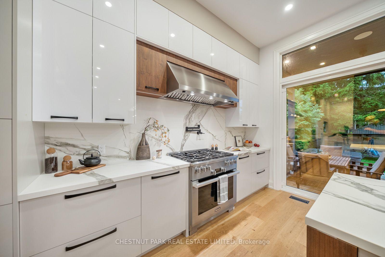 4 Bedroom Single Family Home/House's Image 9