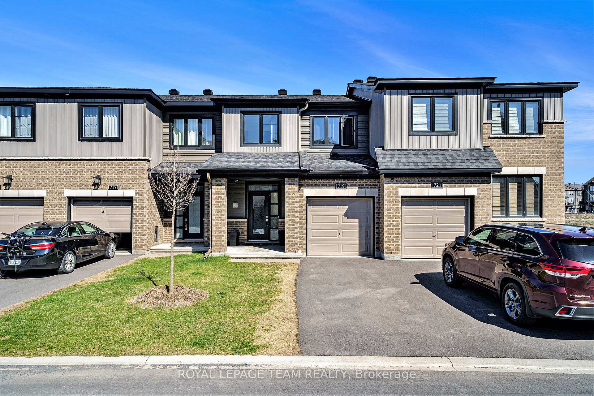 719 DONERAILE Walk Ottawa Ontario Canada Rent residential Mo Sleiman Coldwell Banker Sarazen Realty, Brokerage*