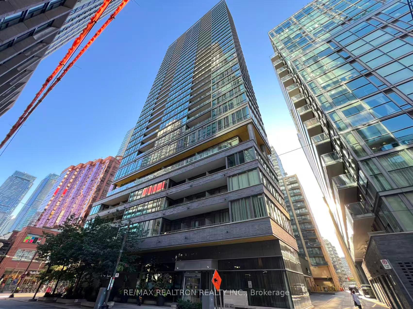 214 - 8 Charlotte Street Toronto Ontario Canada Sale residential Gila Gelman RE/MAX Realtron Realty Inc., Brokerage*