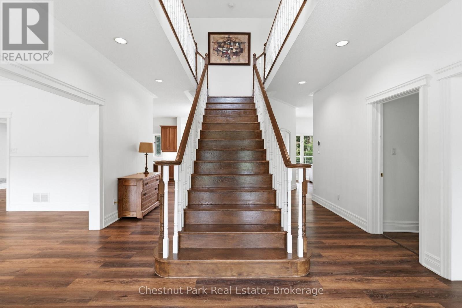 5 Bedroom Single Family Home/House's Image 5