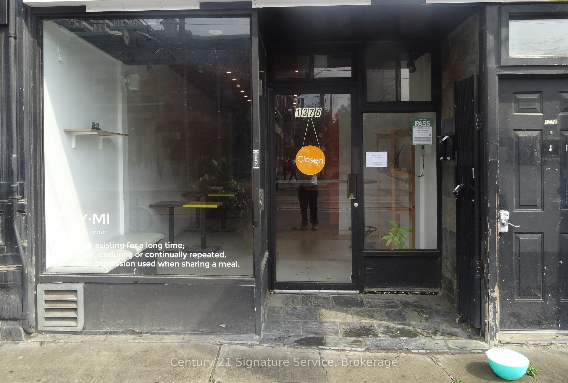 Main Floor - 1376 Queen Street Toronto Ontario Canada Lease commercial Lee Miguel Gonzalez Century 21 Signature Service, Brokerage