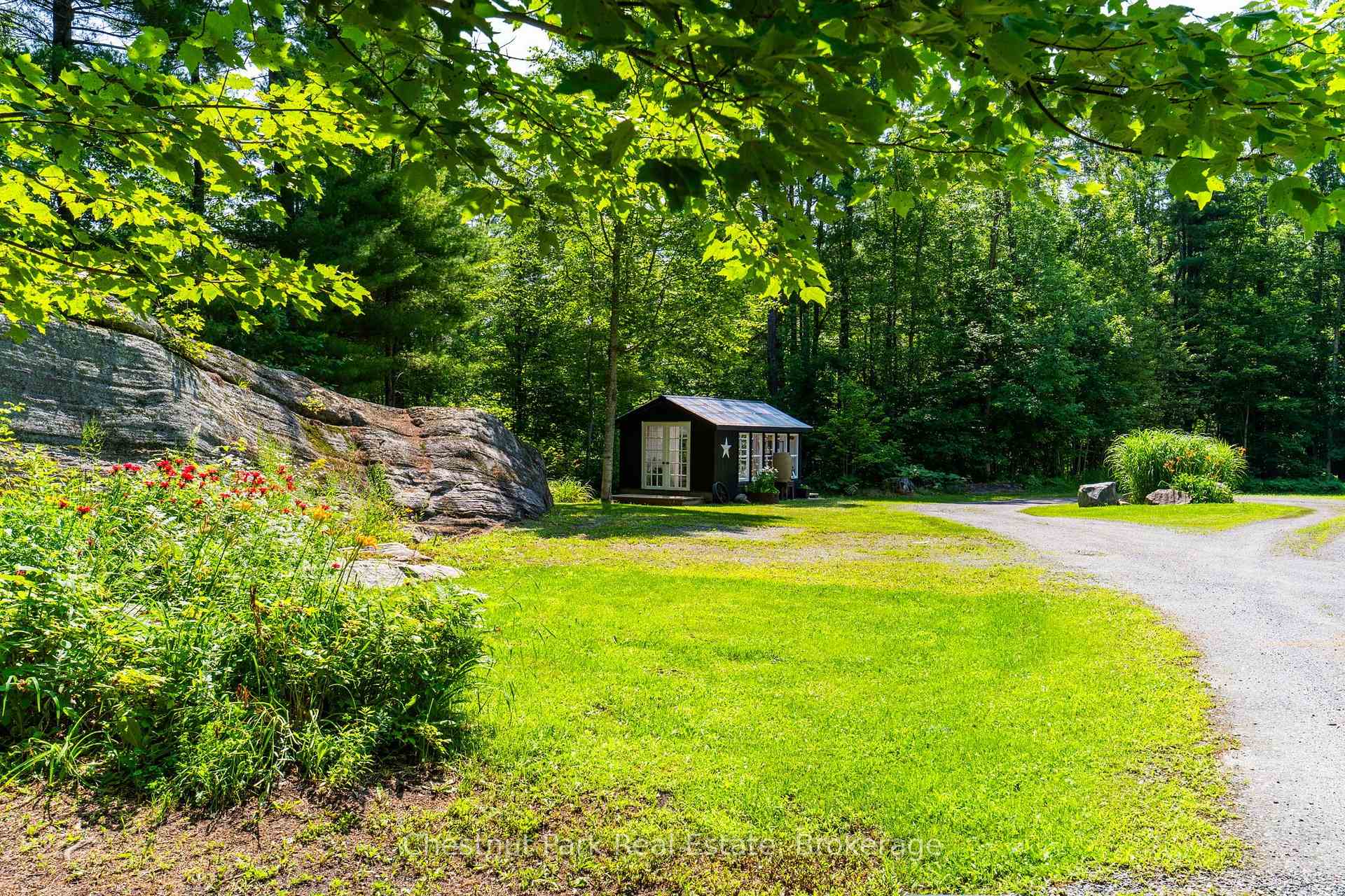 3 Bedroom Single Family Home/House's Image 32