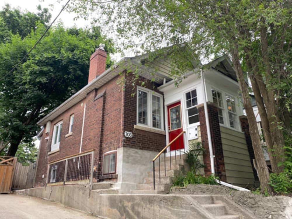 703 Woodbine Ave.   Upper Beaches -- Toronto Ontario Canada Sold residential Susan Bodie Bosley Real Estate Ltd., Brokerage *