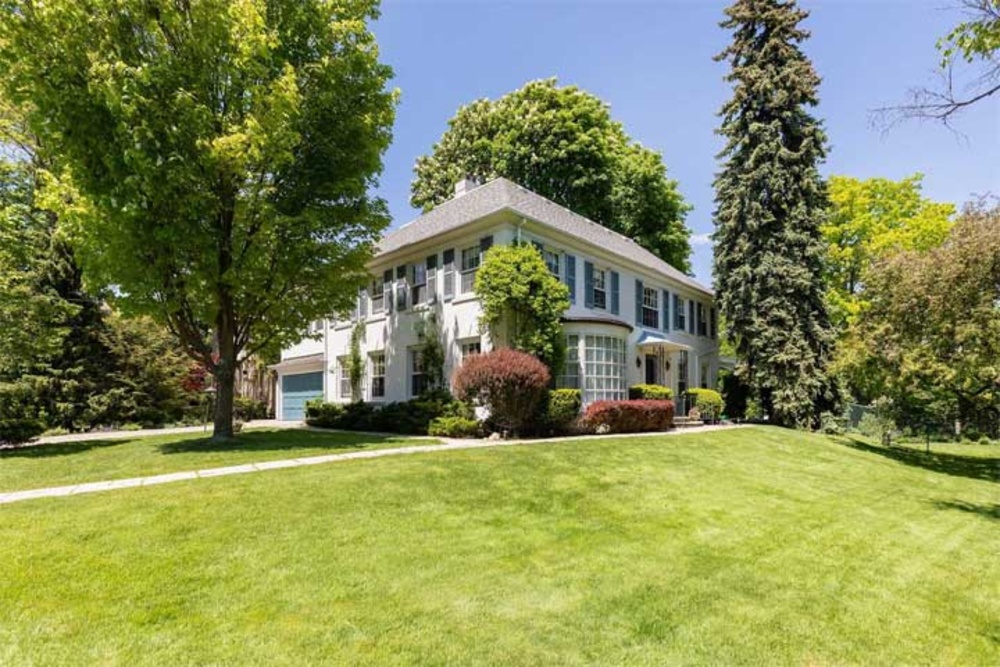 91 Glen Edyth Dr.   Casa Loma -- Toronto Ontario Canada Sold residential Susan Bodie Bosley Real Estate Ltd., Brokerage *