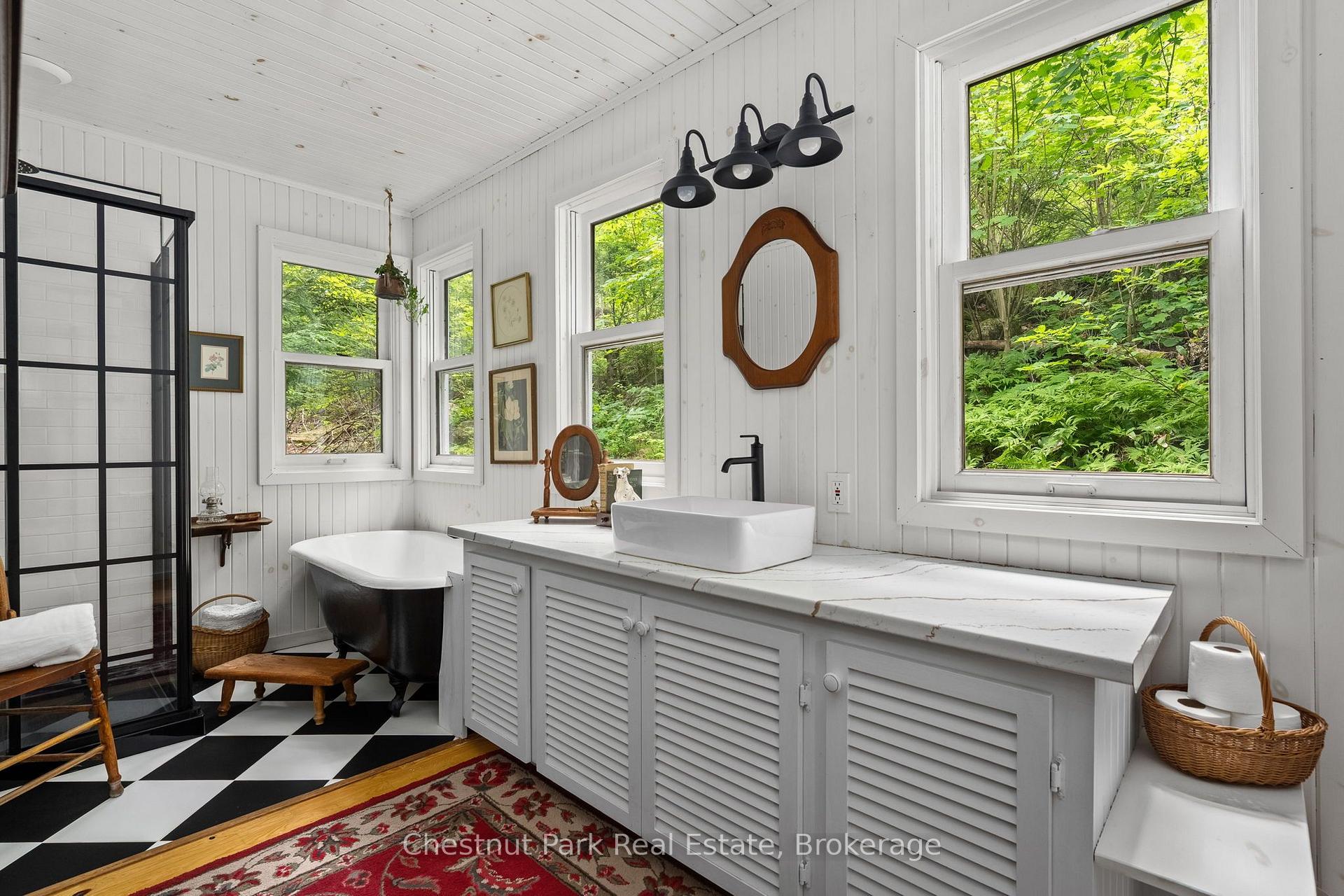 4 Bedroom Single Family Home/House's Image 28