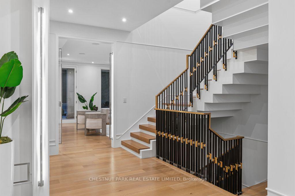 5 Bedroom Single Family Home/House's Image 37
