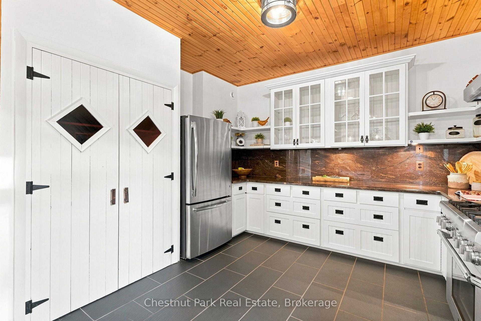 4 Bedroom Single Family Home/House's Image 17