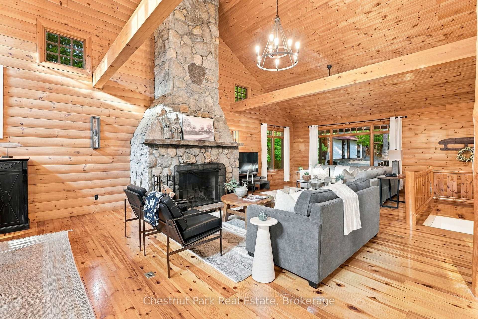 4 Bedroom Single Family Home/House's Image 8