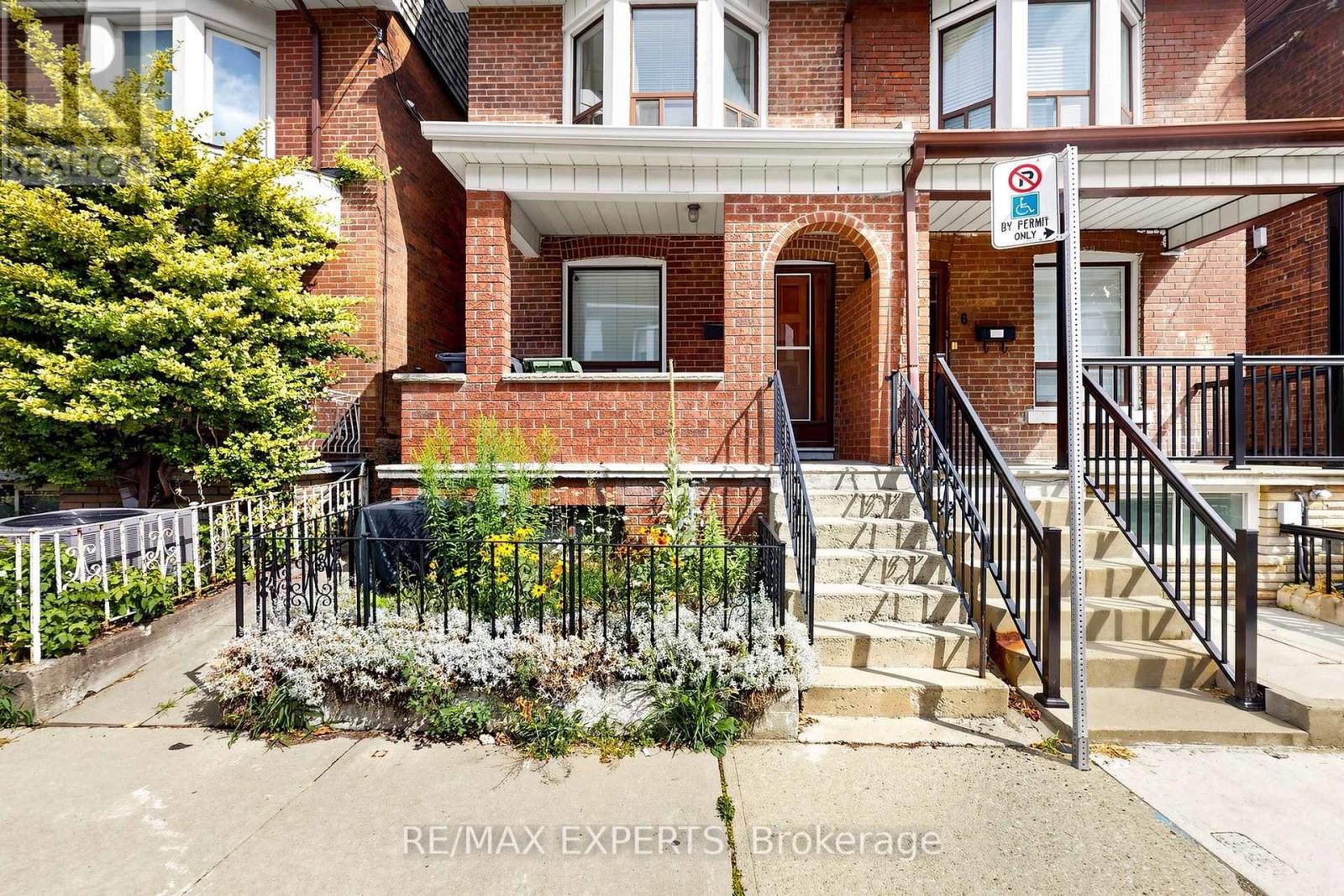 8 Parr Street Toronto Ontario Canada Rent residential ALINA SPEKTOR Re/Max Experts, Brokerage*