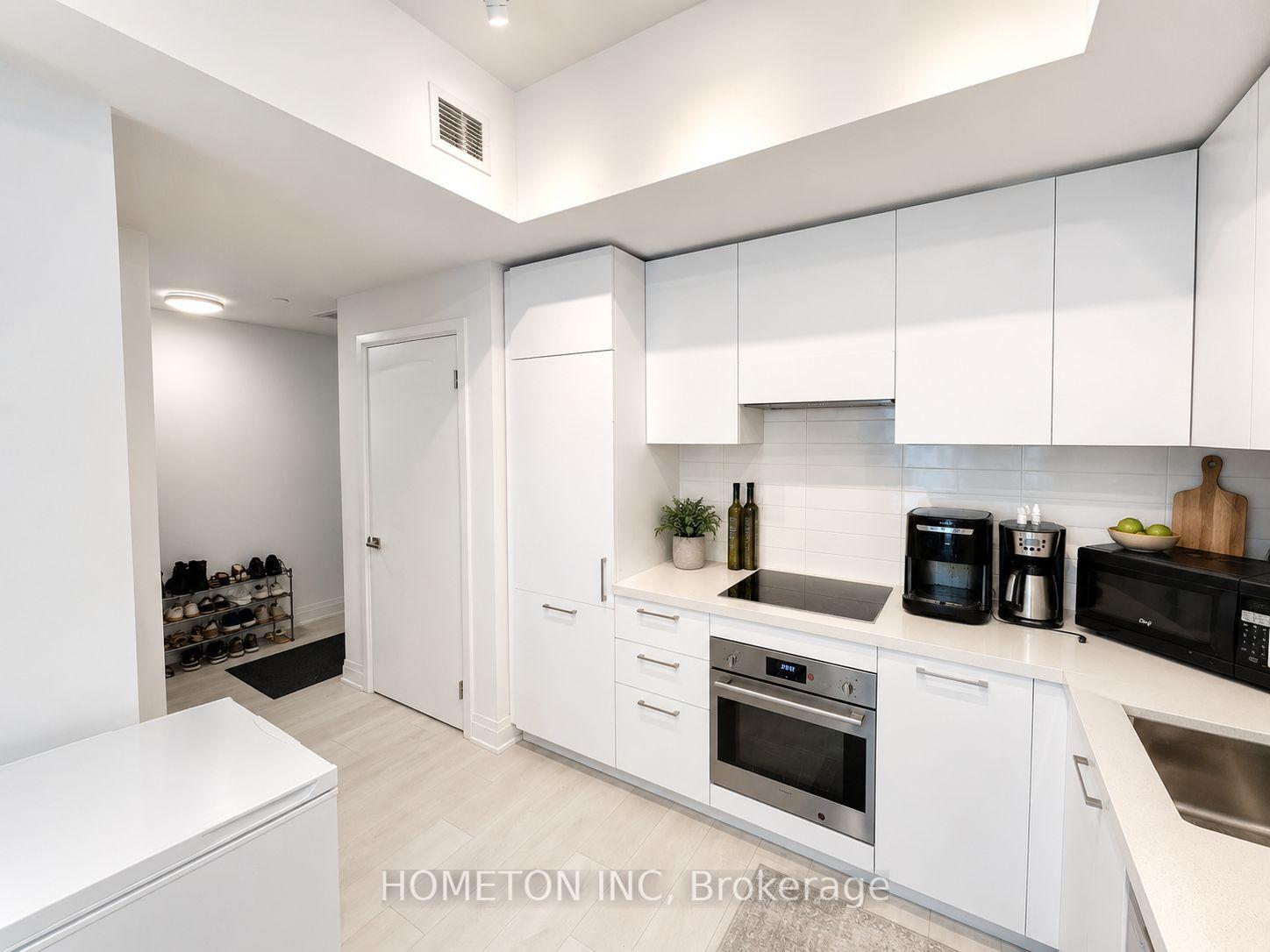 817 - 33 Frederick Todd Way Toronto Ontario Canada Sale residential   Hometon Inc., Brokerage*
