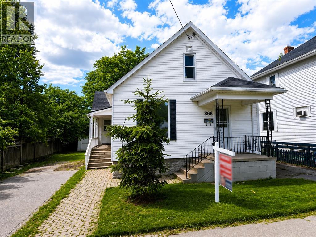 366 Cromwell STREET Sarnia Ontario Canada Sale residential Linda Miller RE/MAX PRIME PROPERTIES UNIQUE GROUP, BROKERAGE