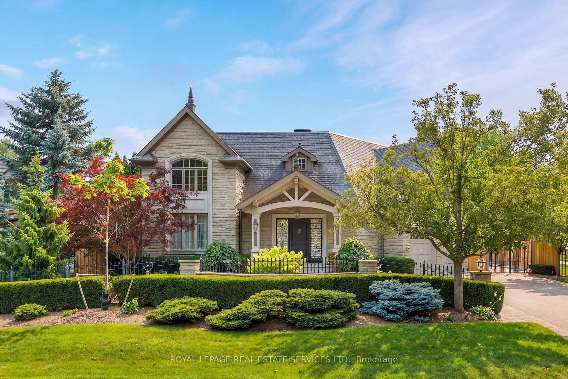 70 Shorewood Place Oakville Ontario Canada Sale residential Mirjana Wheeler Real Estate Group Royal LePage Real Estate Services Ltd, Brokerage*
