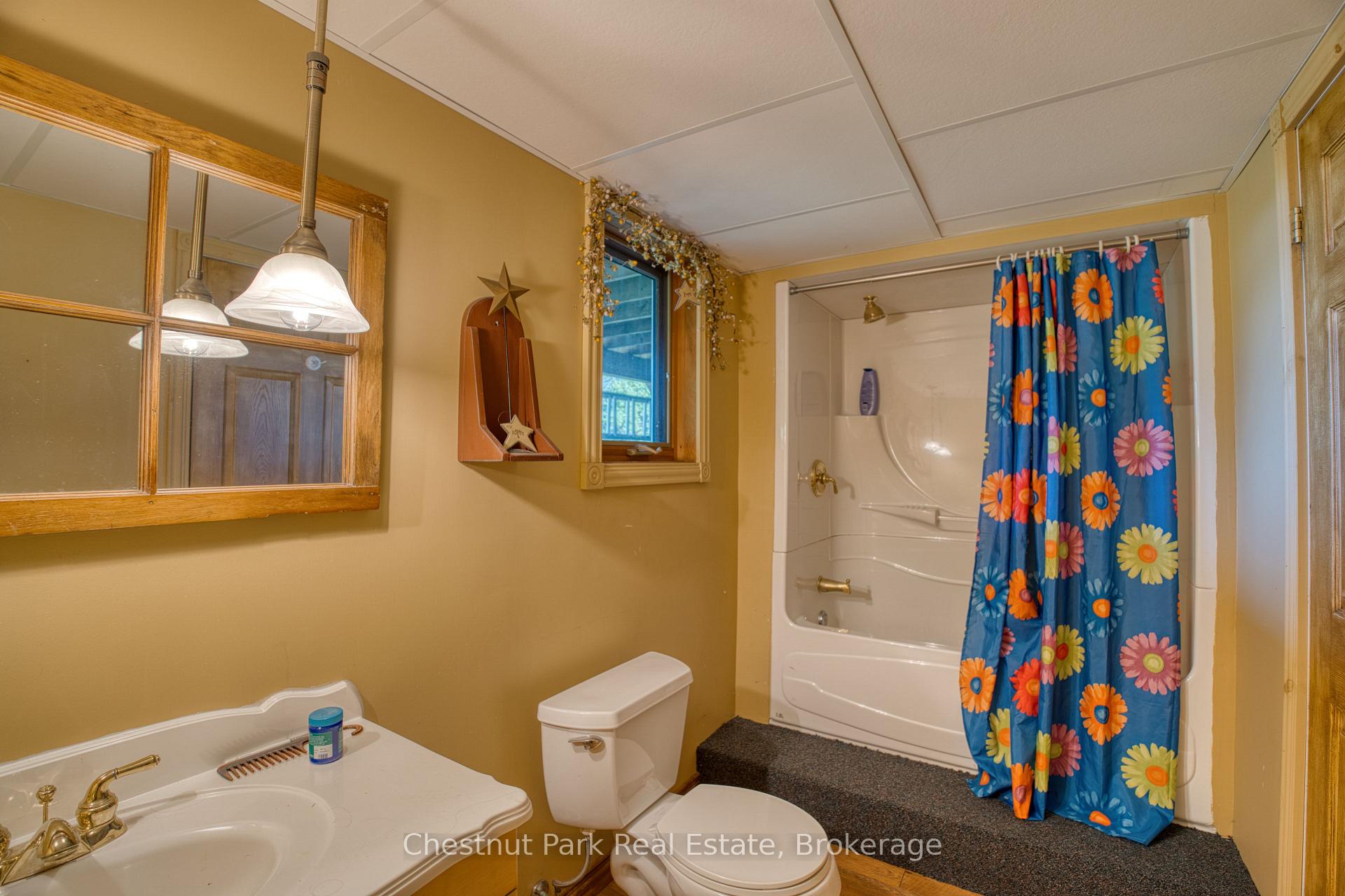 3 Bedroom Single Family Home/House's Image 27