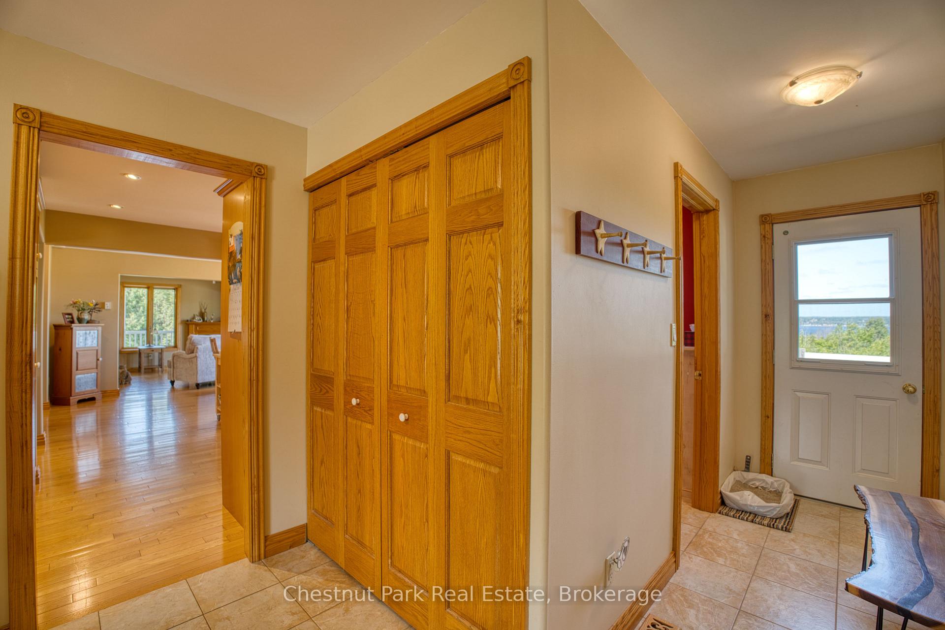 3 Bedroom Single Family Home/House's Image 12