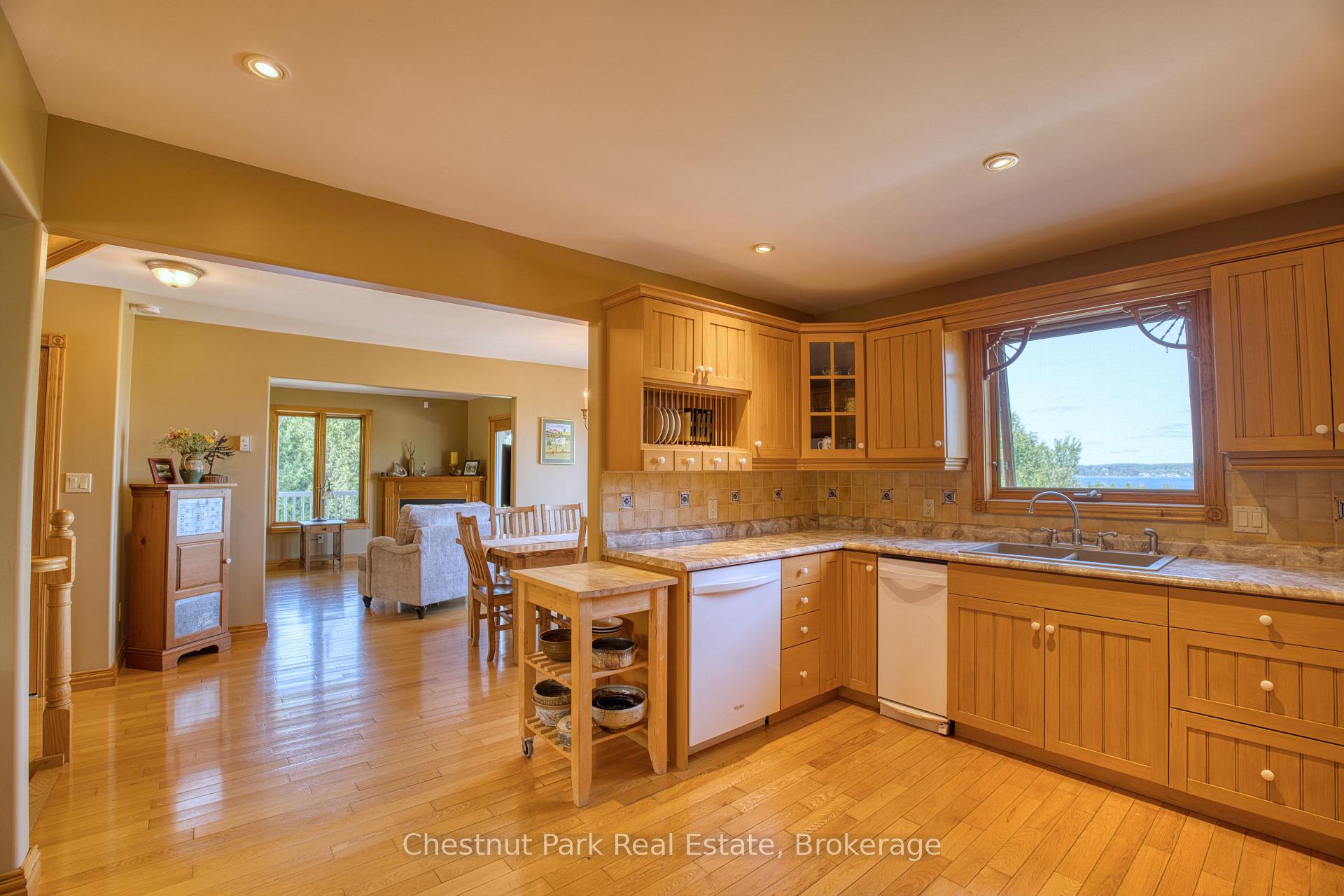 3 Bedroom Single Family Home/House's Image 7