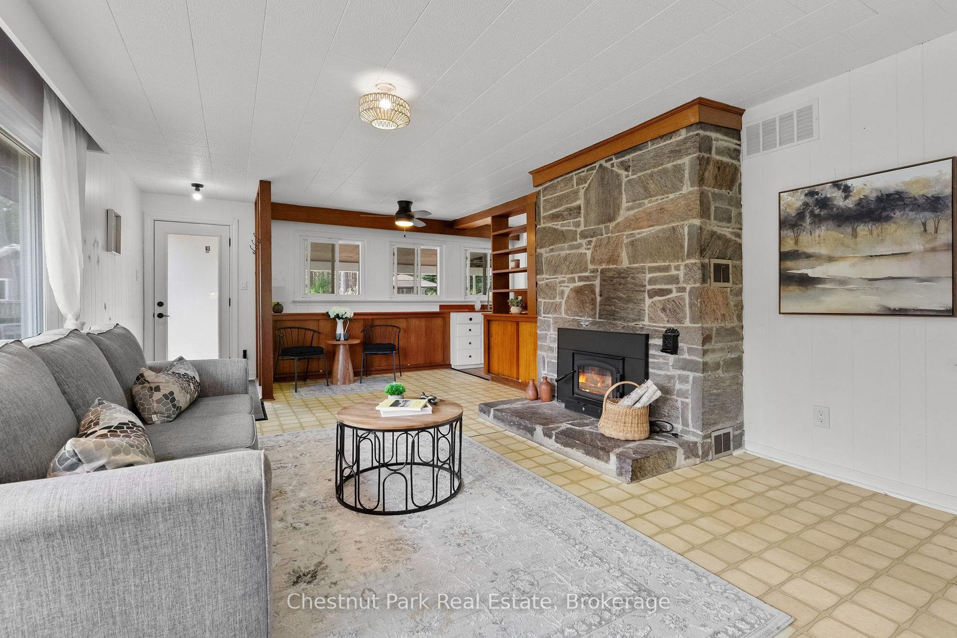 3 Bedroom Single Family Home/House's Image 7