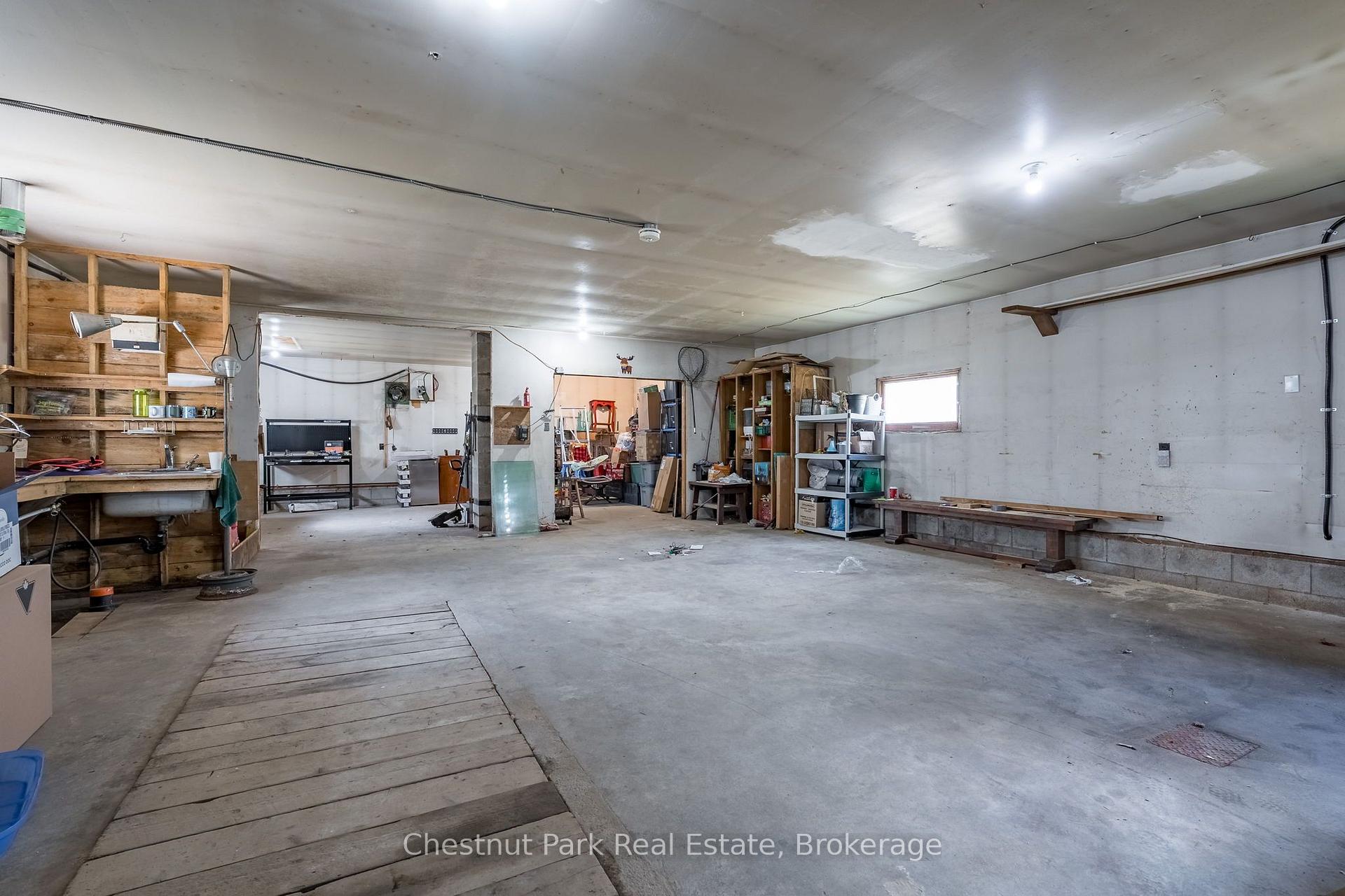 3 Bedroom Single Family Home/House's Image 38