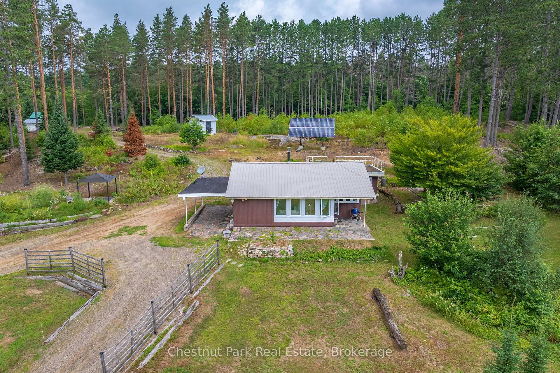 3 Bedroom Single Family Home/House's Image 40