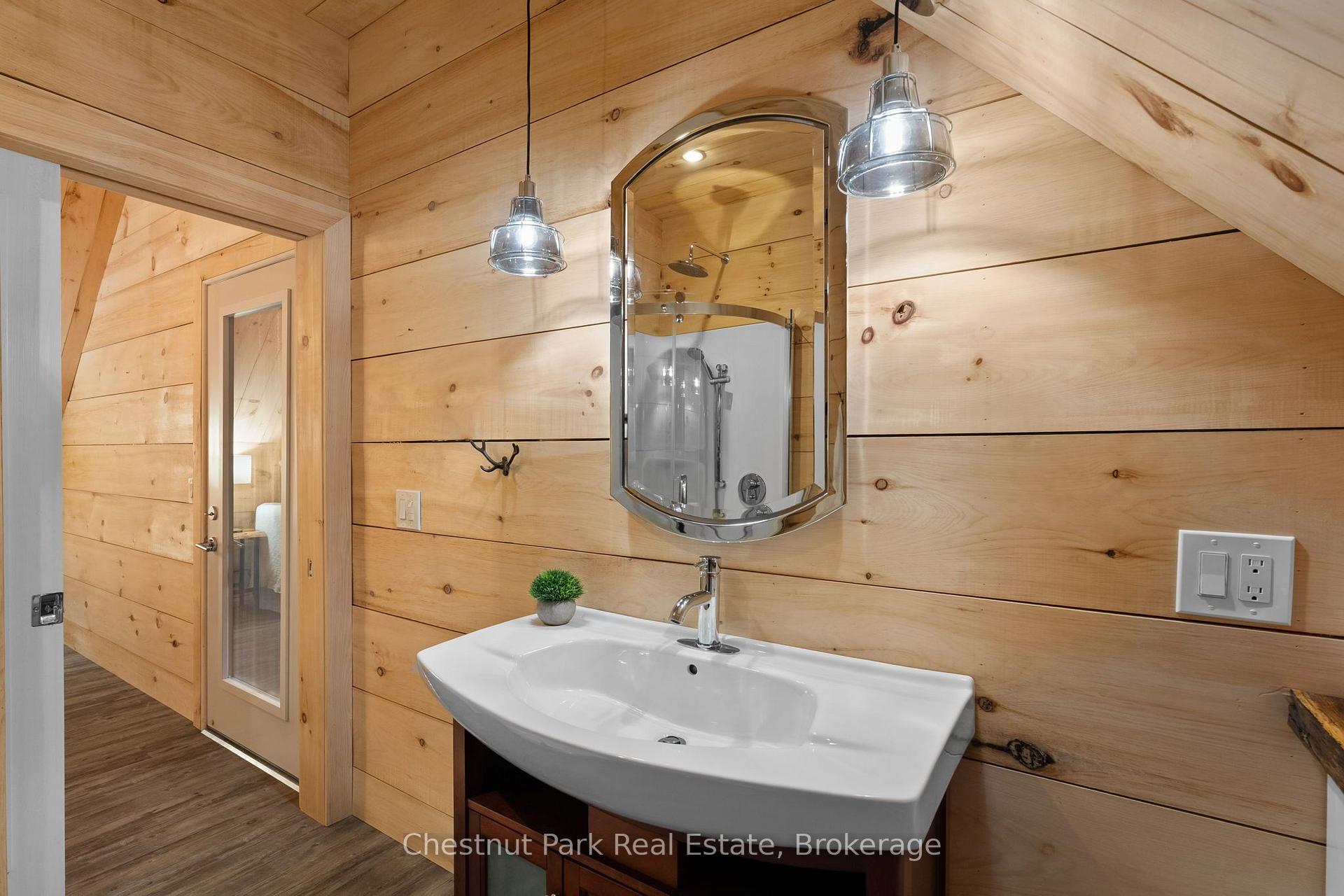 3 Bedroom Single Family Home/House's Image 32