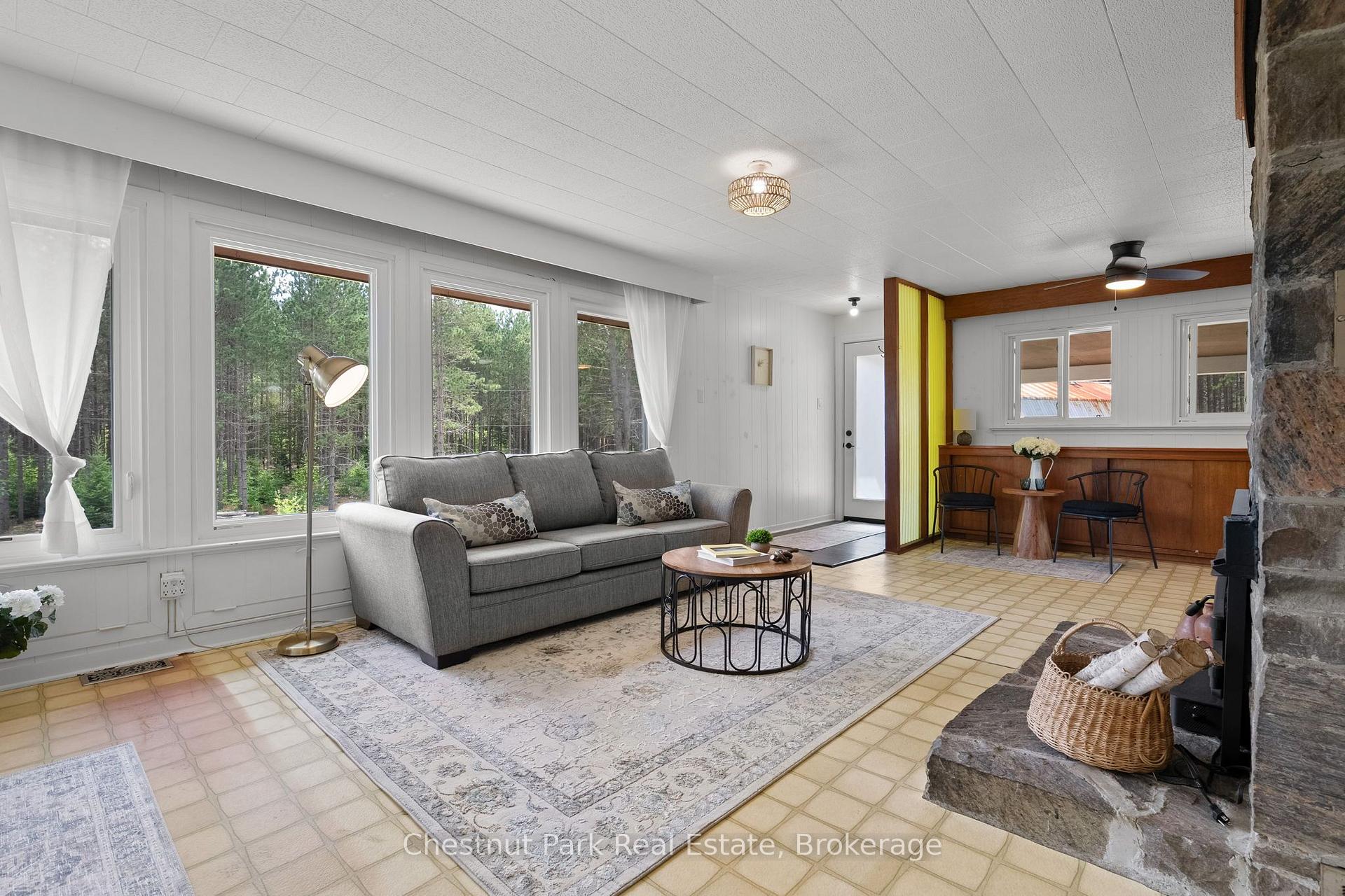 3 Bedroom Single Family Home/House's Image 8