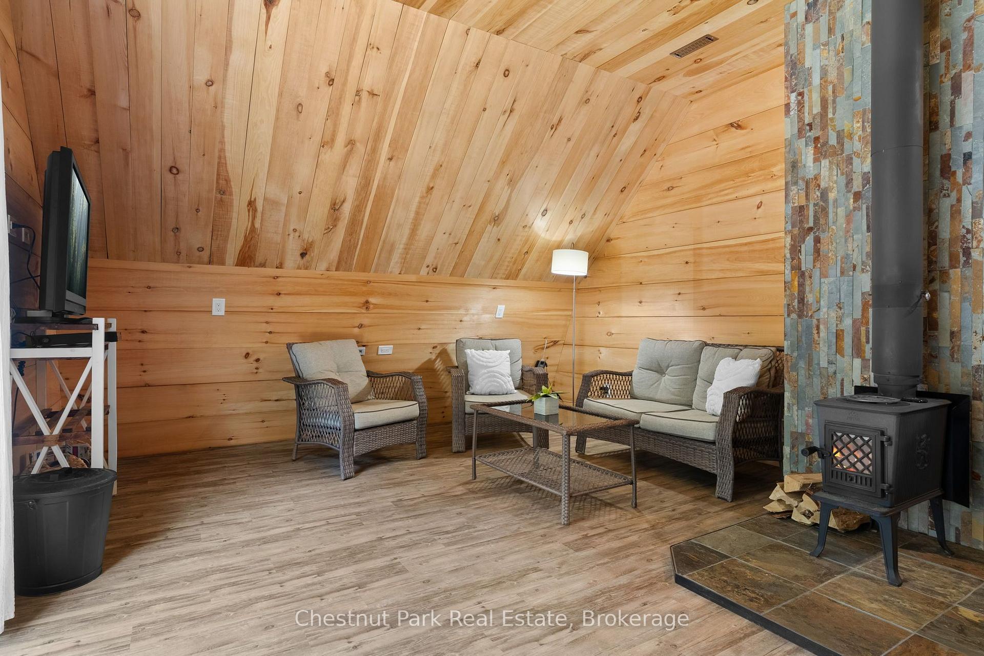 3 Bedroom Single Family Home/House's Image 25