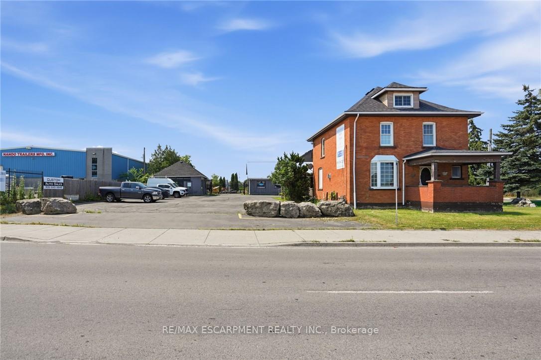 1360 Rymal Road E Hamilton Ontario Canada Sale commercial The Loya Group - Ray Loya, Team Lead