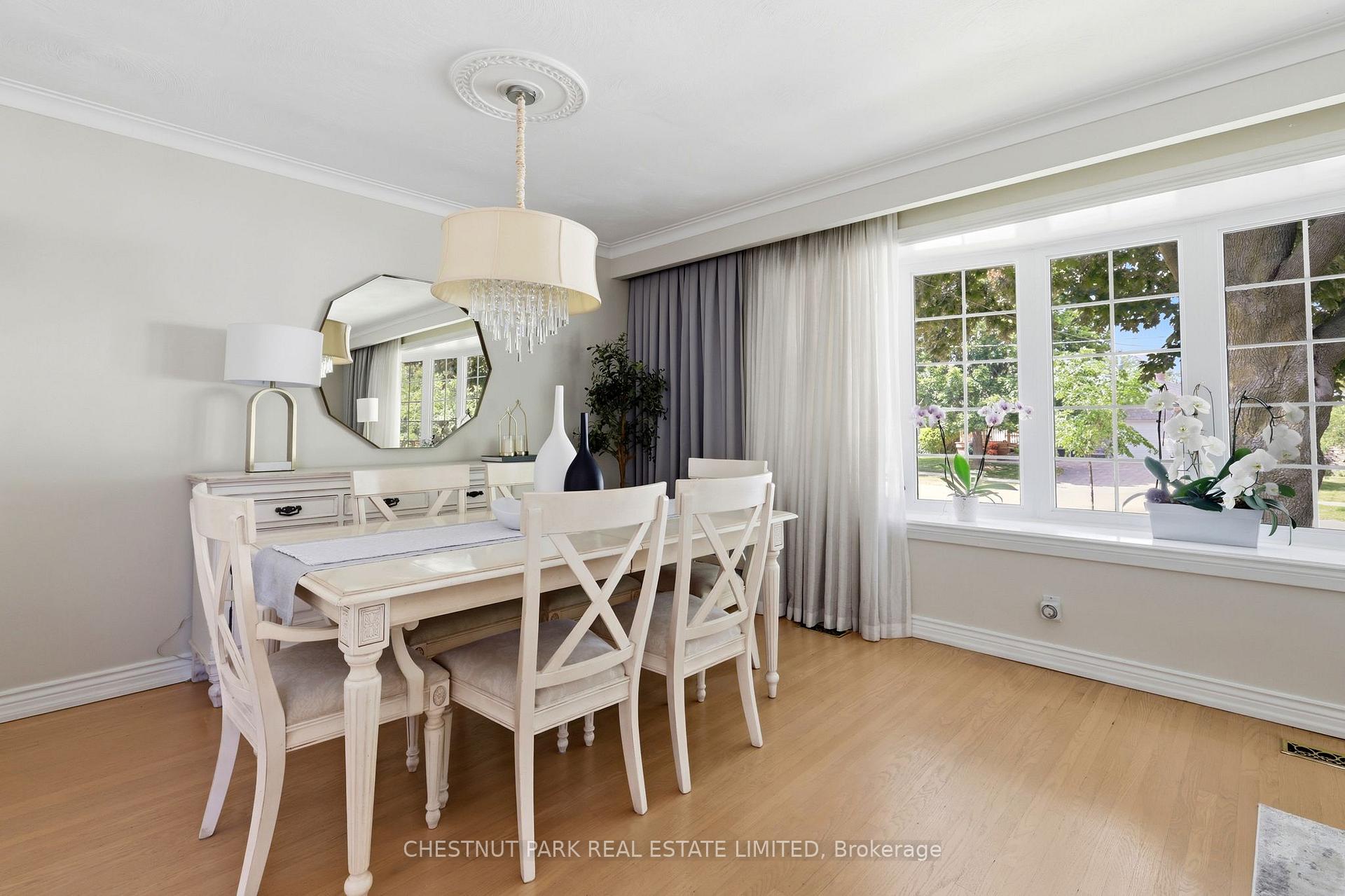 4 Bedroom Single Family Home/House's Image 5