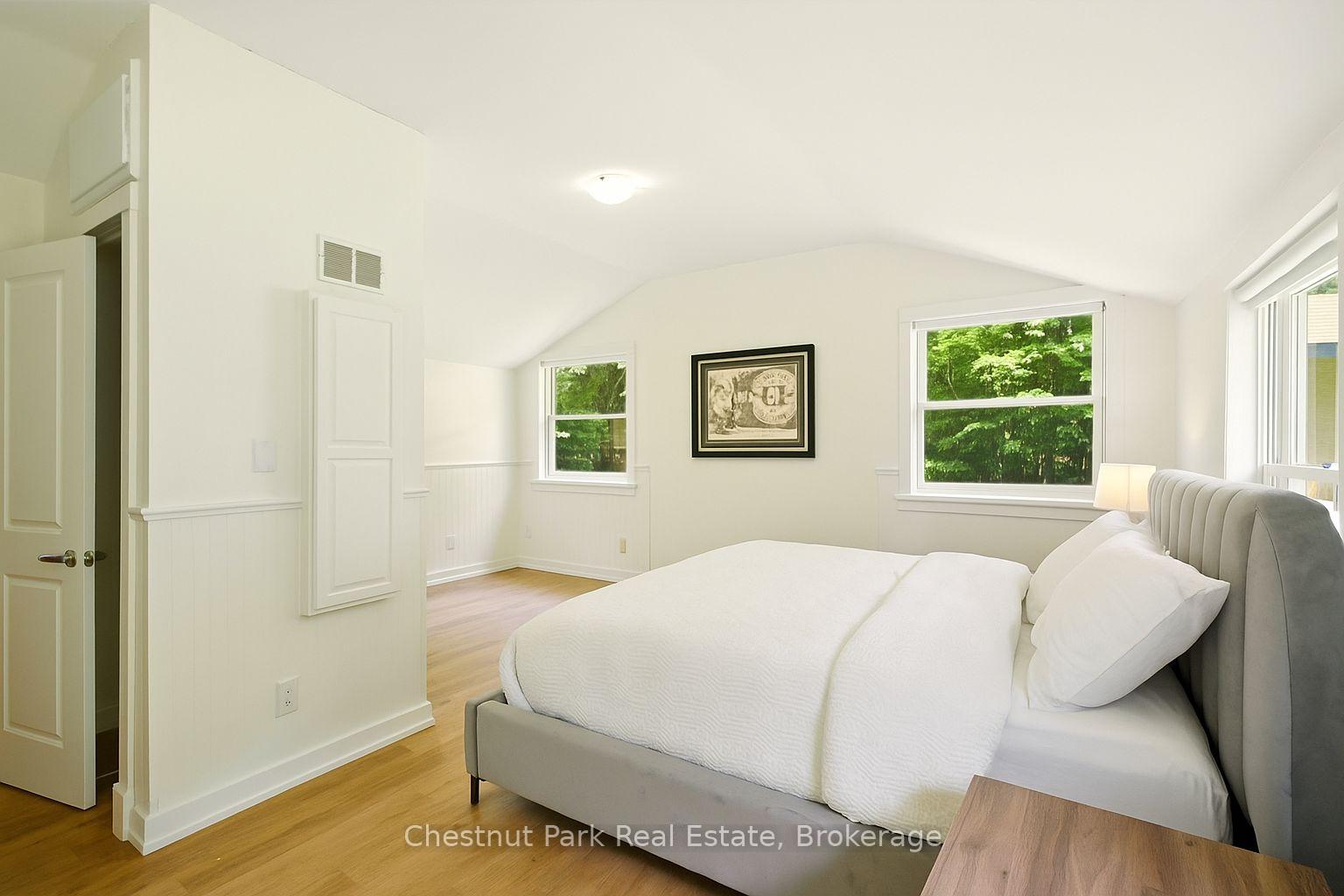 5 Bedroom Single Family Home/House's Image 14