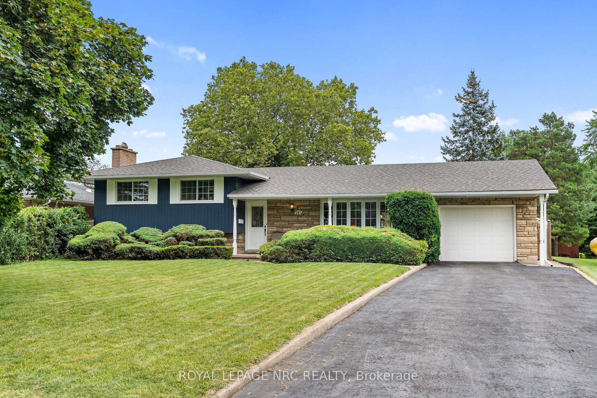 245 Riverview Boulevard St. Catharines Ontario Canada Sale residential Lily Ruggi ROYAL LEPAGE NRC REALTY
