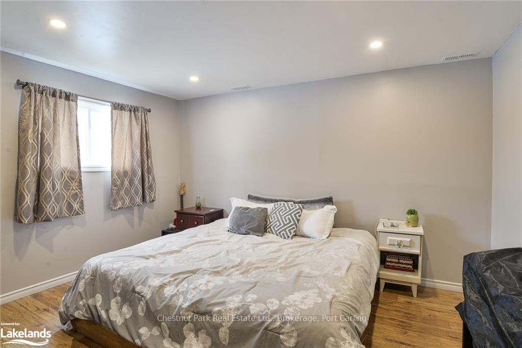 5 Bedroom Single Family Home/House's Image 21