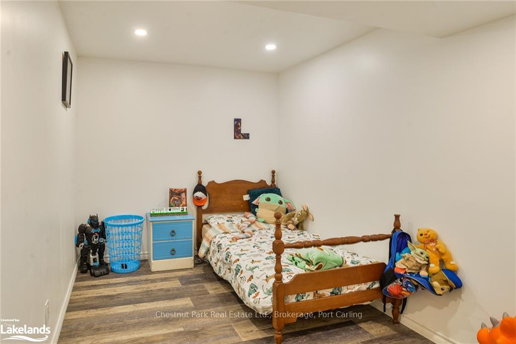 5 Bedroom Single Family Home/House's Image 20