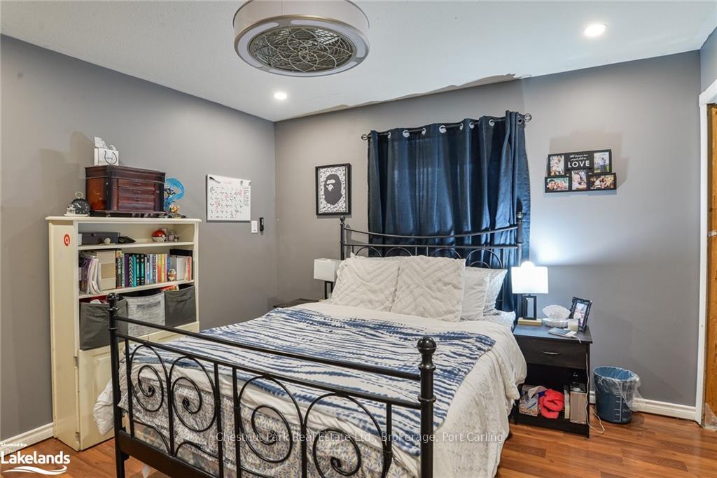 5 Bedroom Single Family Home/House's Image 14