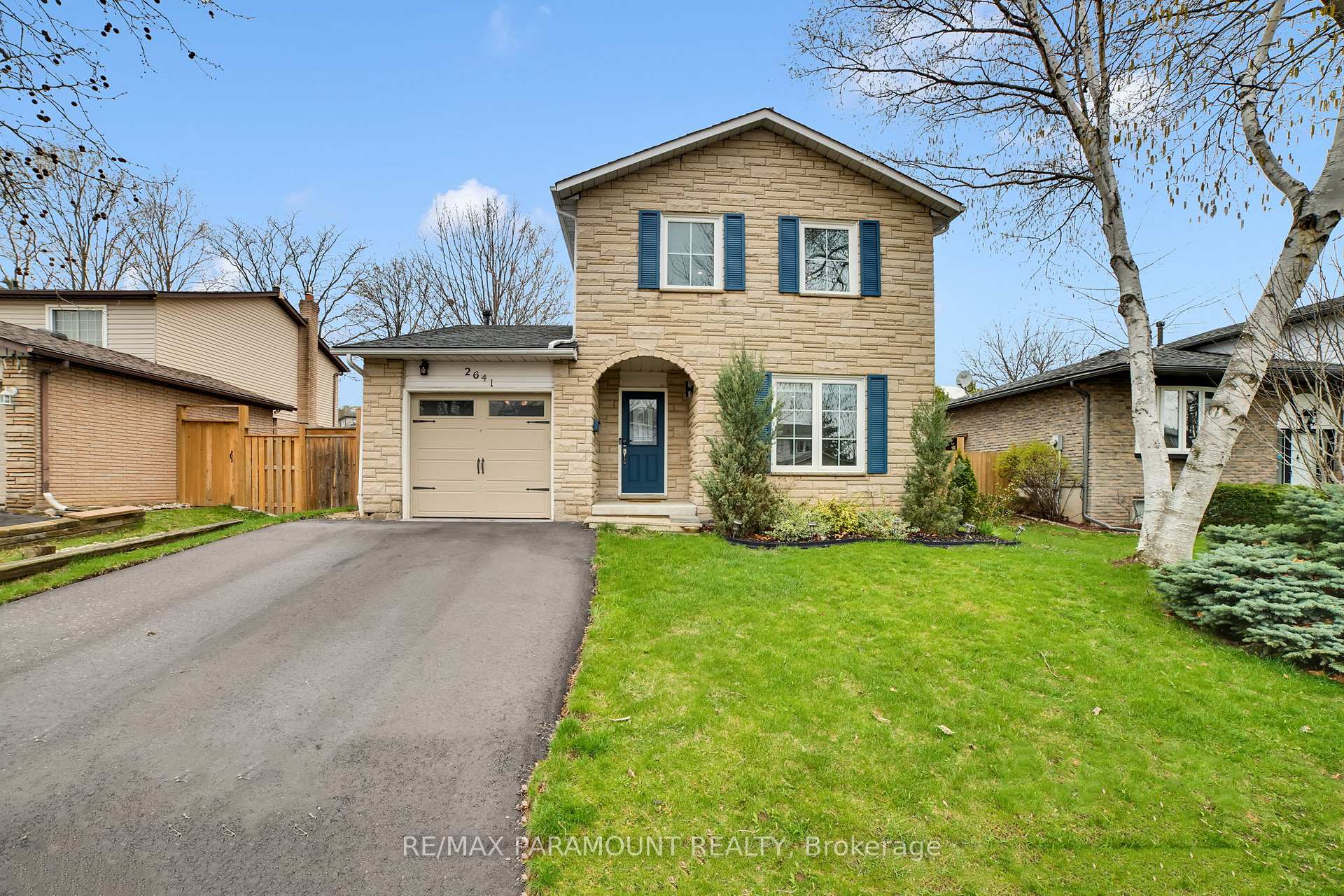 2641 Cavendish Drive Burlington Ontario Canada Sale residential Deep Kumar RE/MAX Paramount Realty, Brokerage*