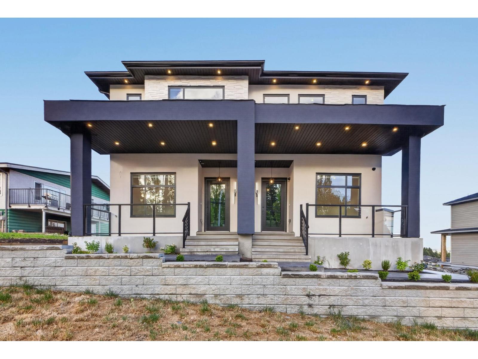 102 5642 144 ST STREET Surrey British Columbia Canada Sale residential Kevin Jelski Pathway Executives Realty Inc.