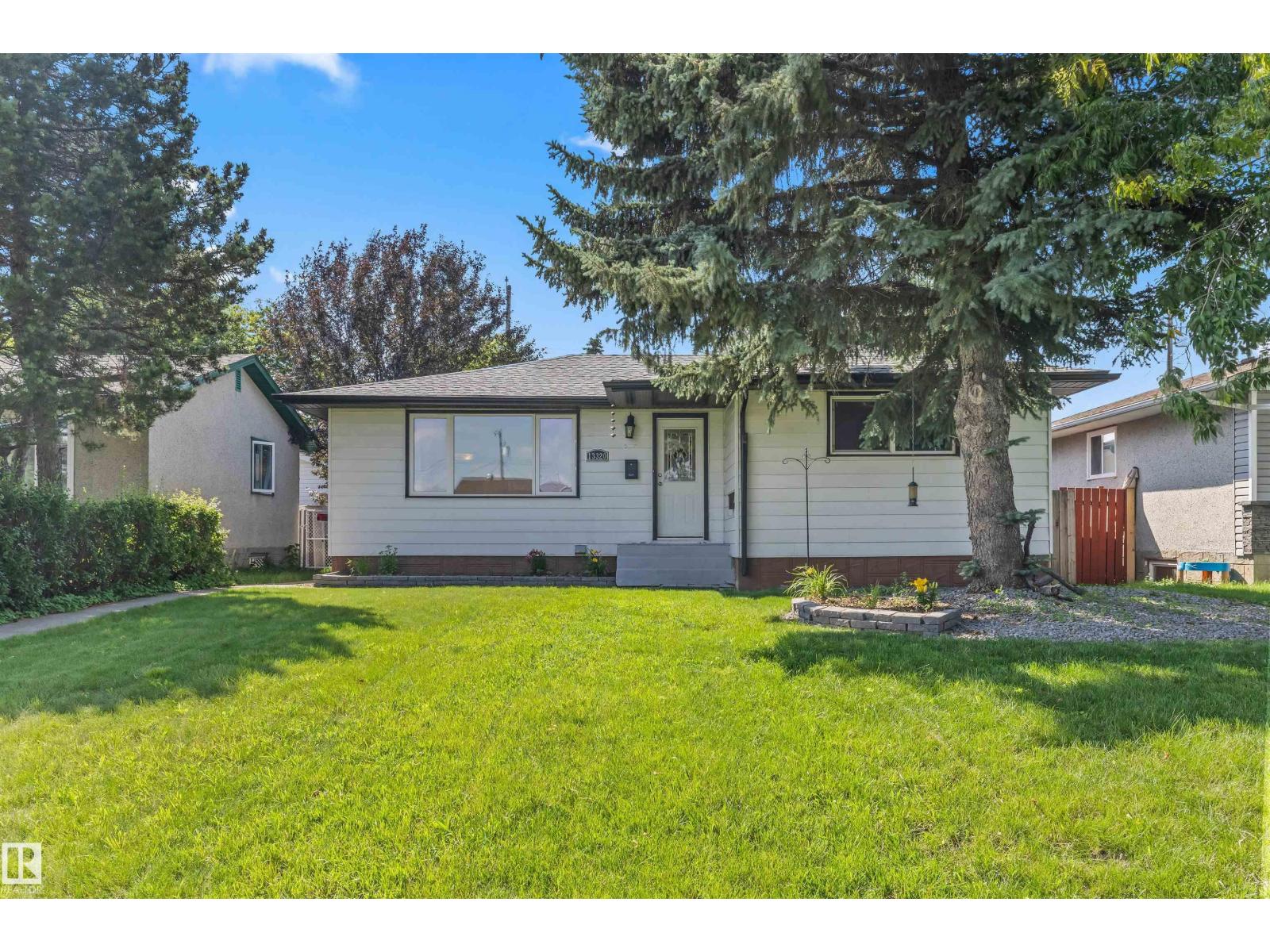 13320 123 ST NW Edmonton Alberta Canada Sale residential   HomeLife Guaranteed Realty