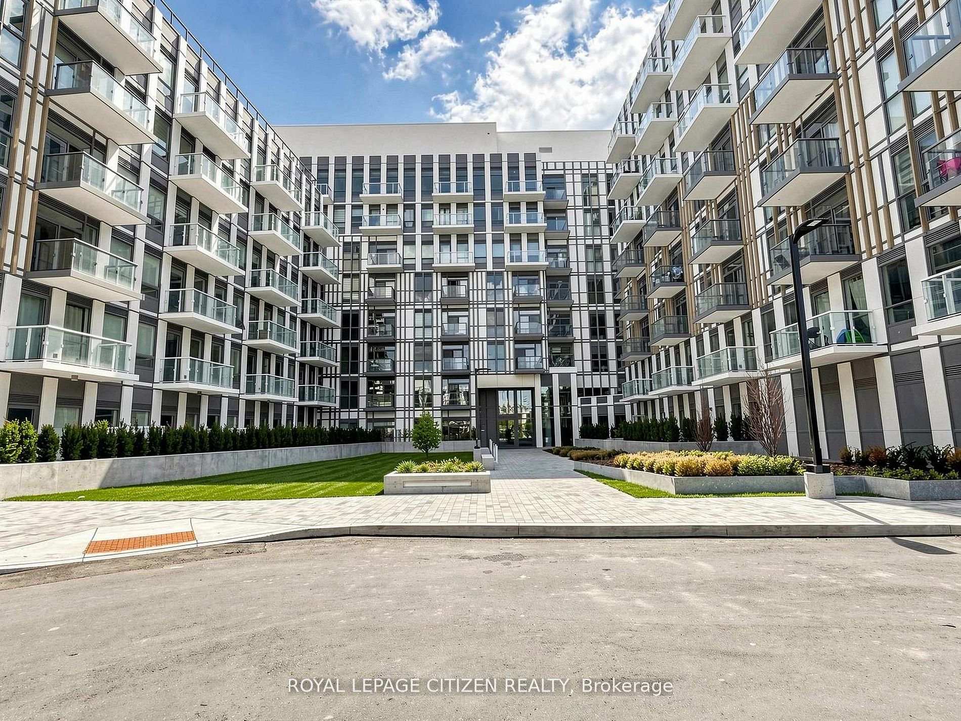 340 - 1005 Dundas Street Oakville Ontario Canada Sale residential OWAIS GHANI Royal Lepage Certified Realty, Brokerage*